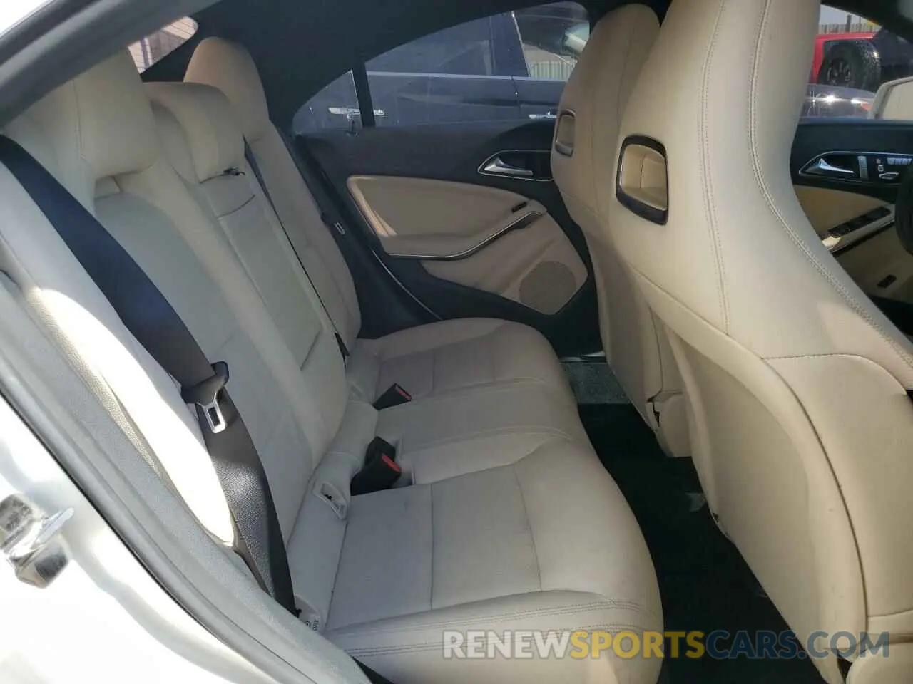 10 Photograph of a damaged car WDDSJ4GB4KN748976 MERCEDES-BENZ CLA-CLASS 2019