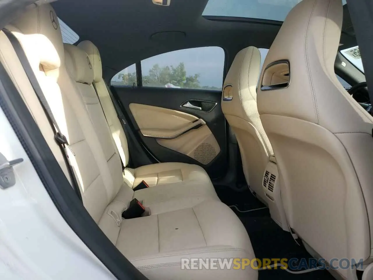 10 Photograph of a damaged car WDDSJ4GB7KN740001 MERCEDES-BENZ CLA-CLASS 2019