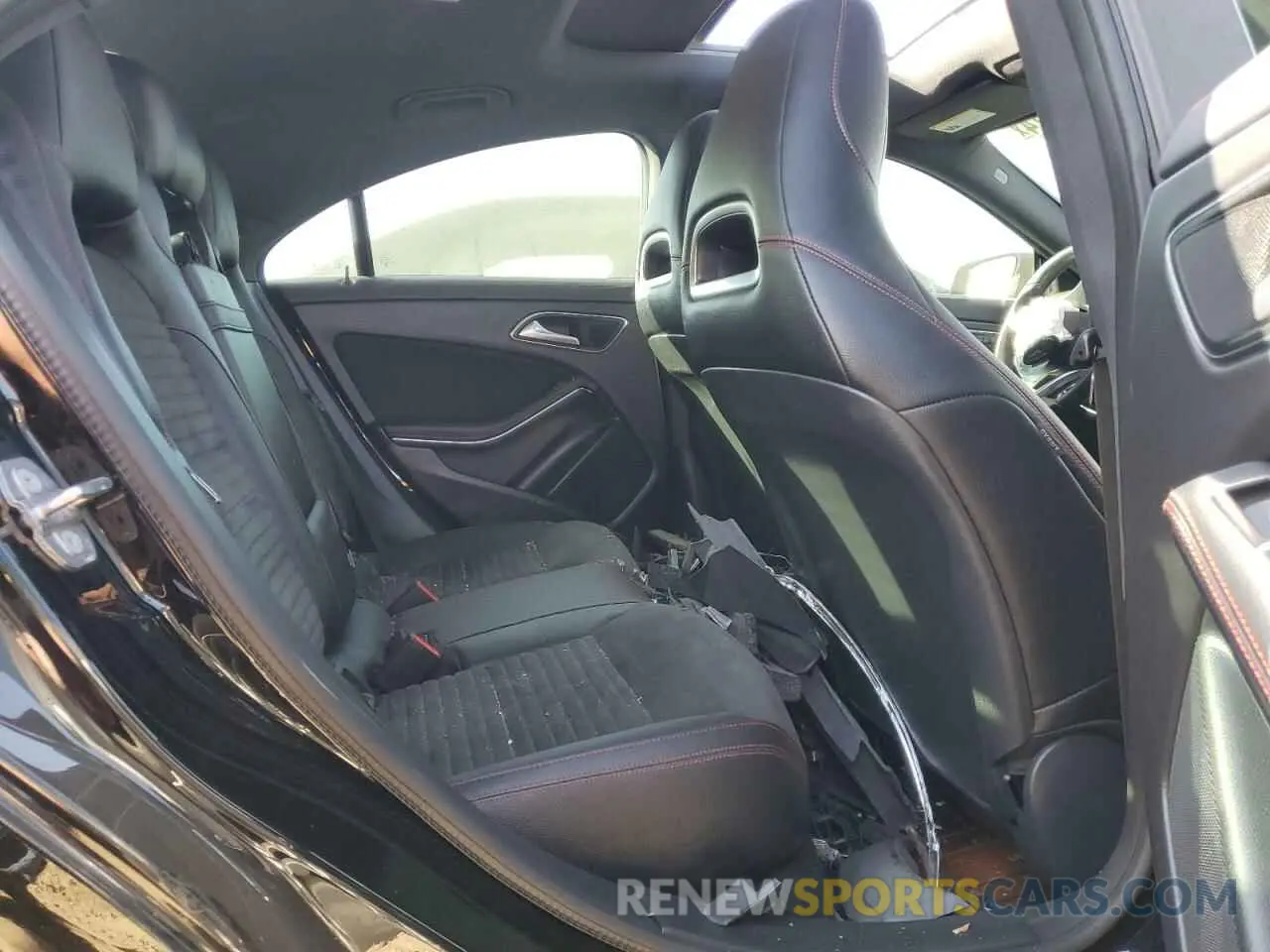 10 Photograph of a damaged car WDDSJ5CBXKN763963 MERCEDES-BENZ CLA-CLASS 2019