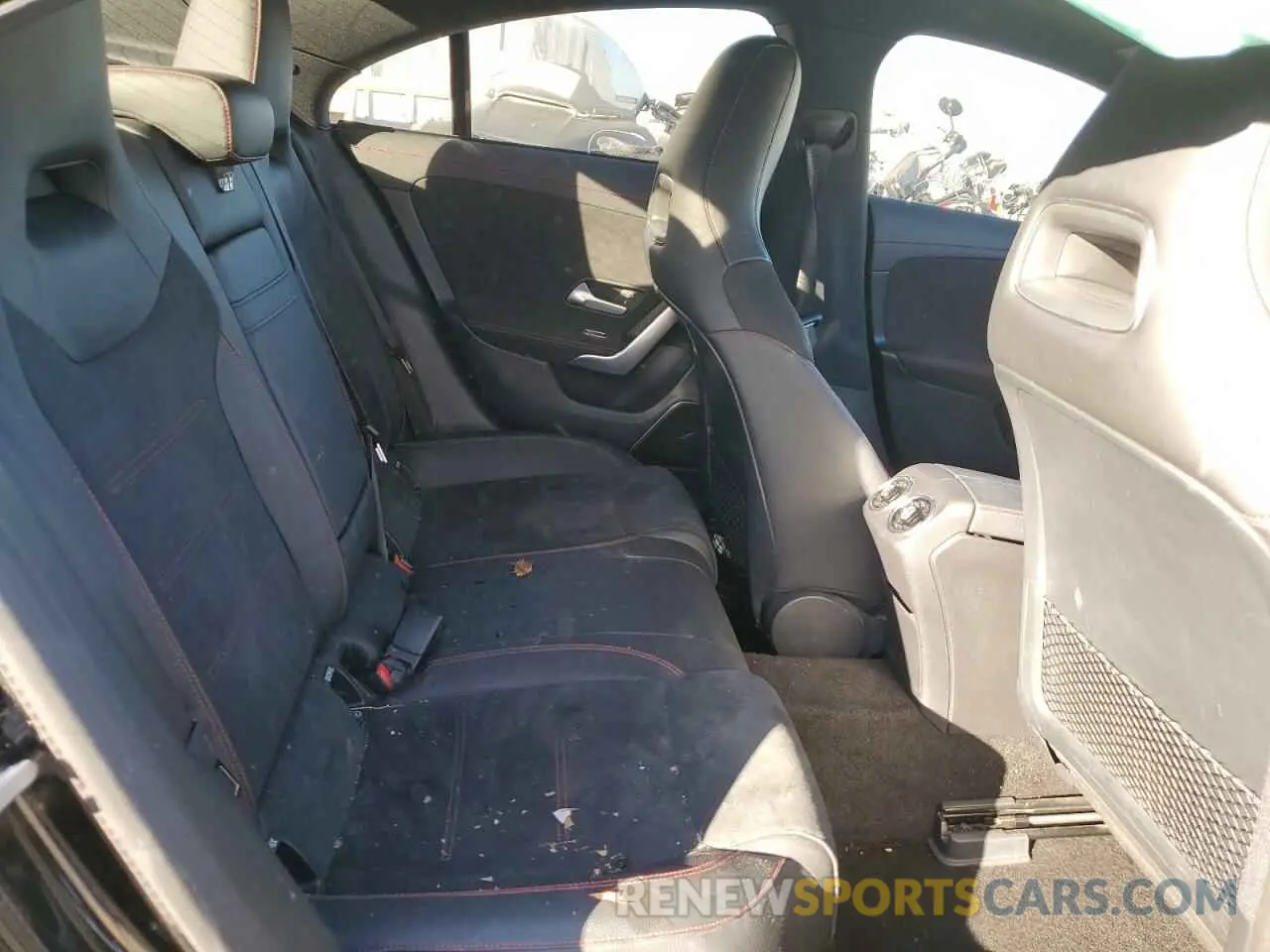 10 Фотография поврежденного автомобиля W1K5J4HB0LN082650 MERCEDES-BENZ CLA-CLASS 2020