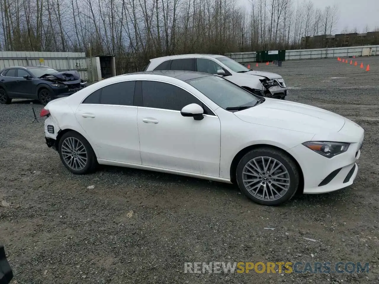 4 Фотография поврежденного автомобиля W1K5J4GB1MN181691 MERCEDES-BENZ CLA-CLASS 2021