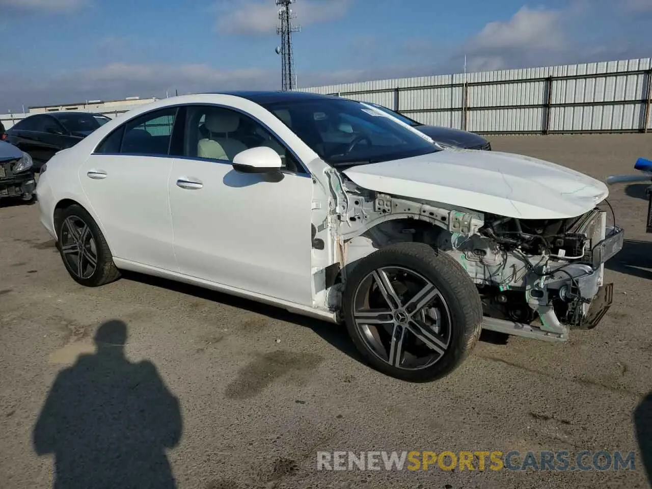 4 Фотография поврежденного автомобиля W1K5J4GB8MN156996 MERCEDES-BENZ CLA-CLASS 2021