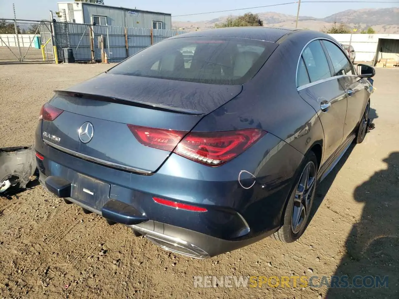 4 Фотография поврежденного автомобиля W1K5J4GB9MN164766 MERCEDES-BENZ CLA-CLASS 2021
