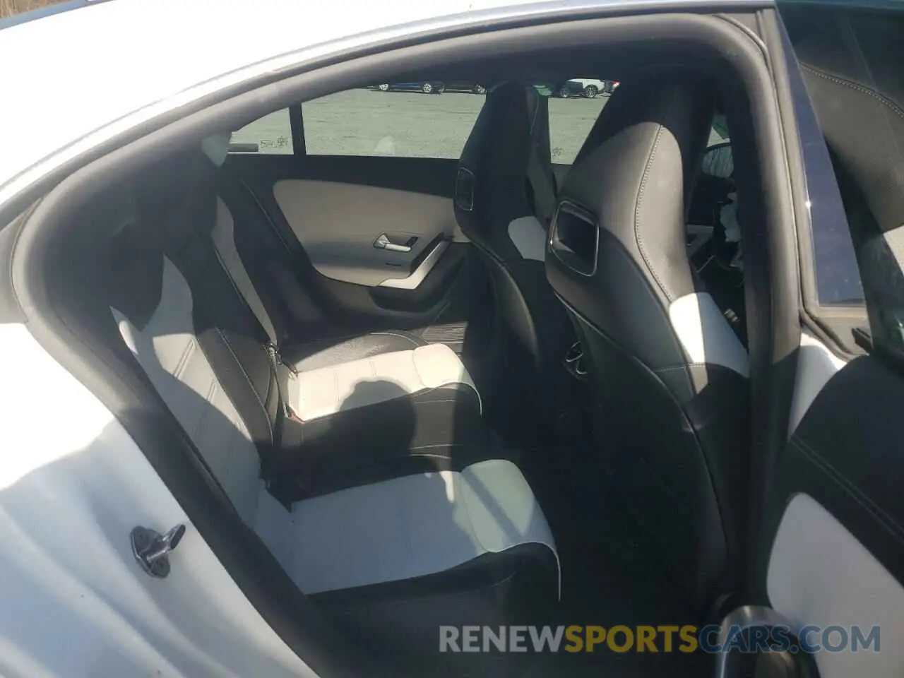 10 Фотография поврежденного автомобиля W1K5J4HB3MN167953 MERCEDES-BENZ CLA-CLASS 2021