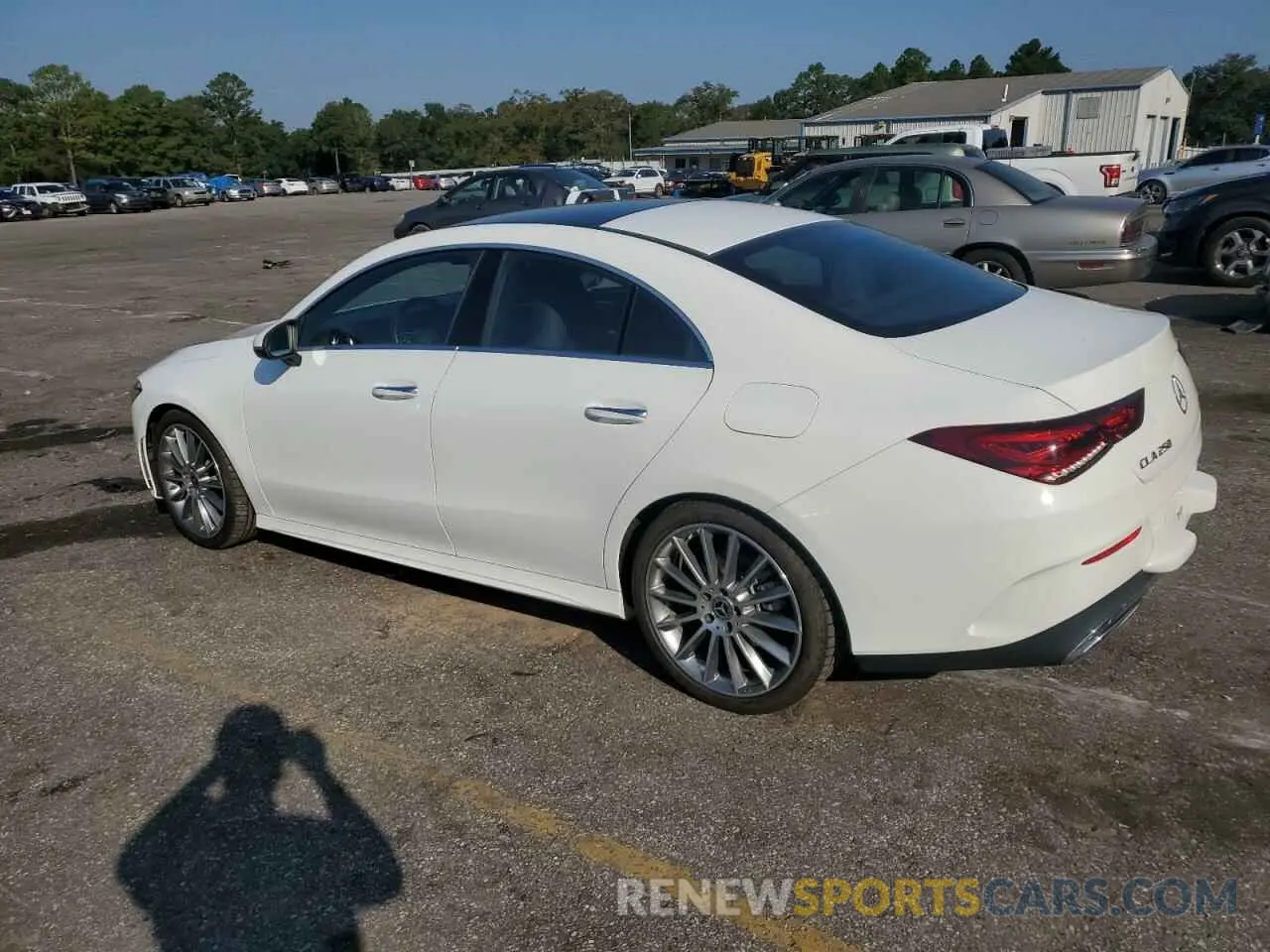 2 Photograph of a damaged car W1K5J4GB1NN323569 MERCEDES-BENZ CLA-CLASS 2022
