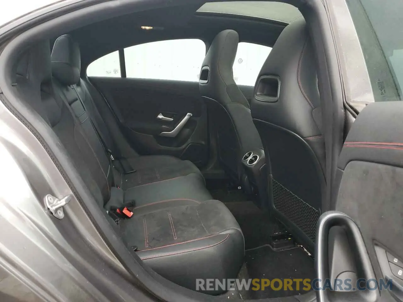 10 Photograph of a damaged car W1K5J4GB2NN295300 MERCEDES-BENZ CLA-CLASS 2022