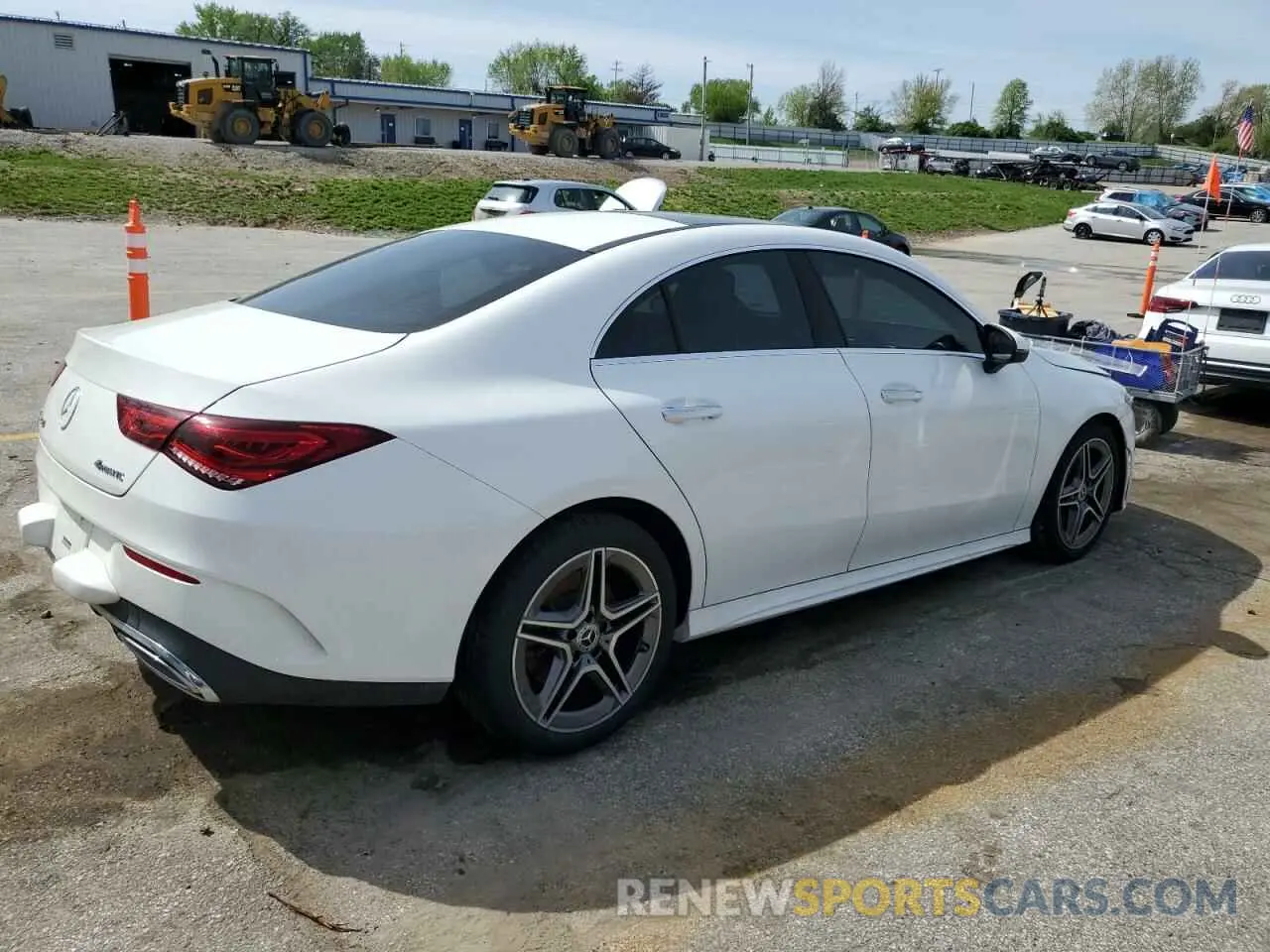 3 Фотография поврежденного автомобиля W1K5J4HB8NN299396 MERCEDES-BENZ CLA-CLASS 2022