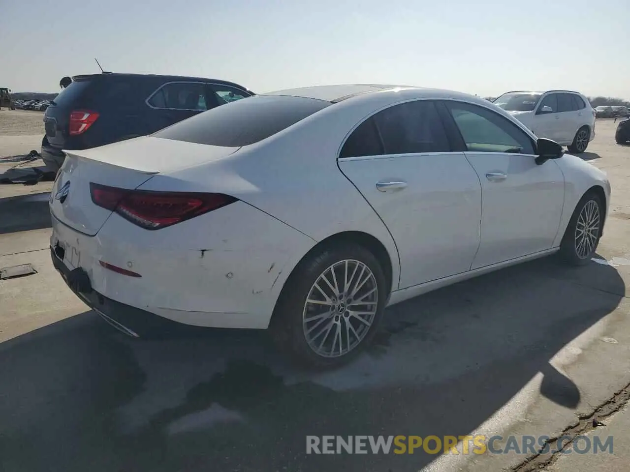 3 Фотография поврежденного автомобиля W1K5J4GB1PN380471 MERCEDES-BENZ CLA-CLASS 2023