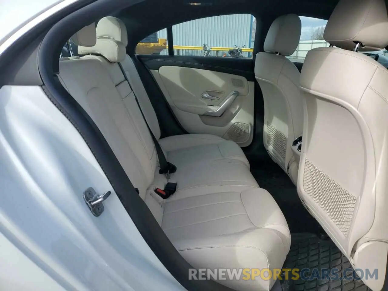 10 Photograph of a damaged car W1K5J4HB1RN450181 MERCEDES-BENZ CLA-CLASS 2024