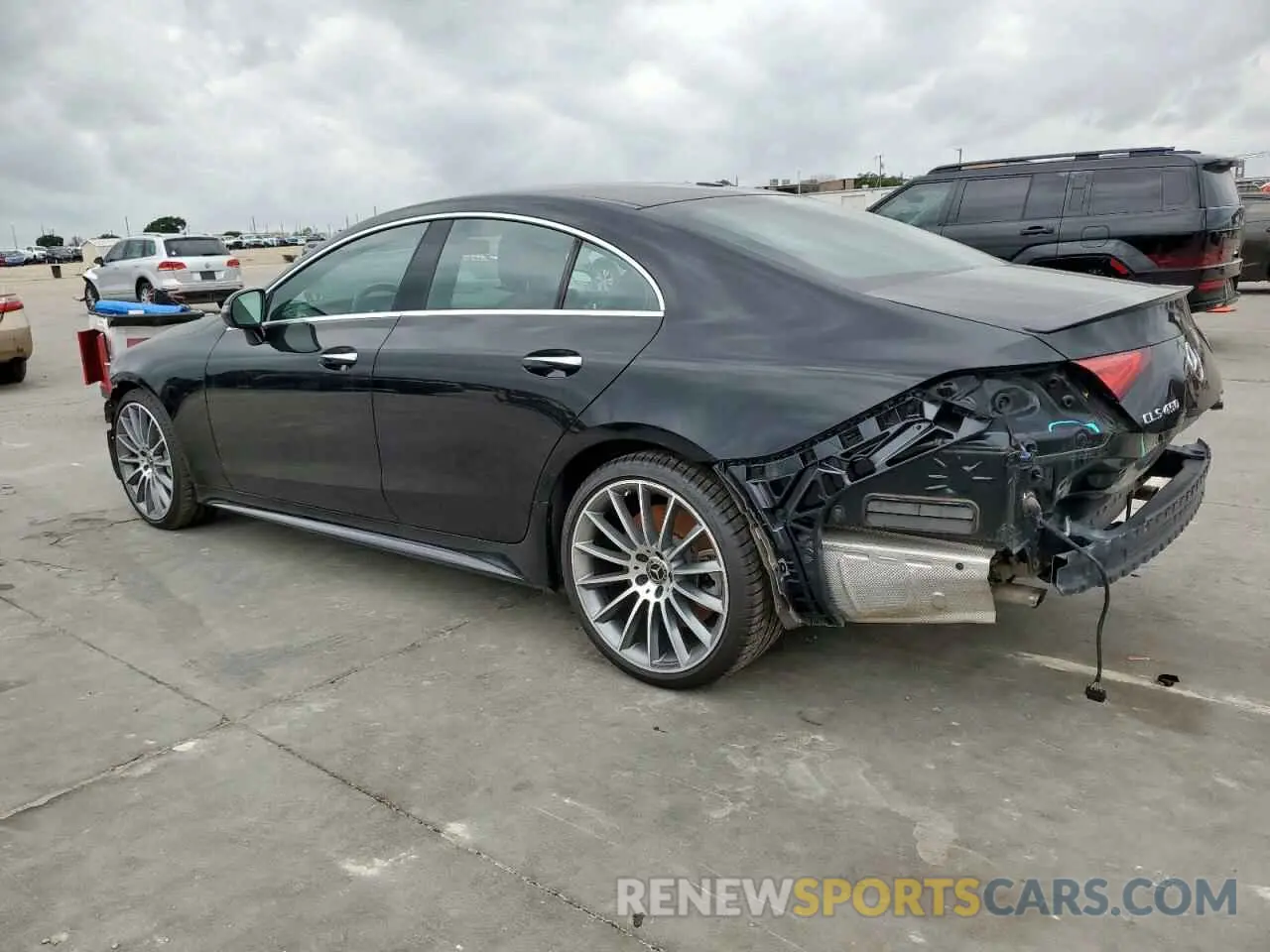 2 Фотография поврежденного автомобиля WDD2J5JB4KA033282 MERCEDES-BENZ CLC-CLASS 2019