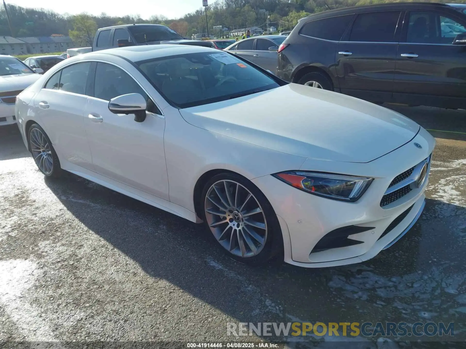 1 Photograph of a damaged car WDD2J5JB3KA008387 MERCEDES-BENZ CLS 450 2019