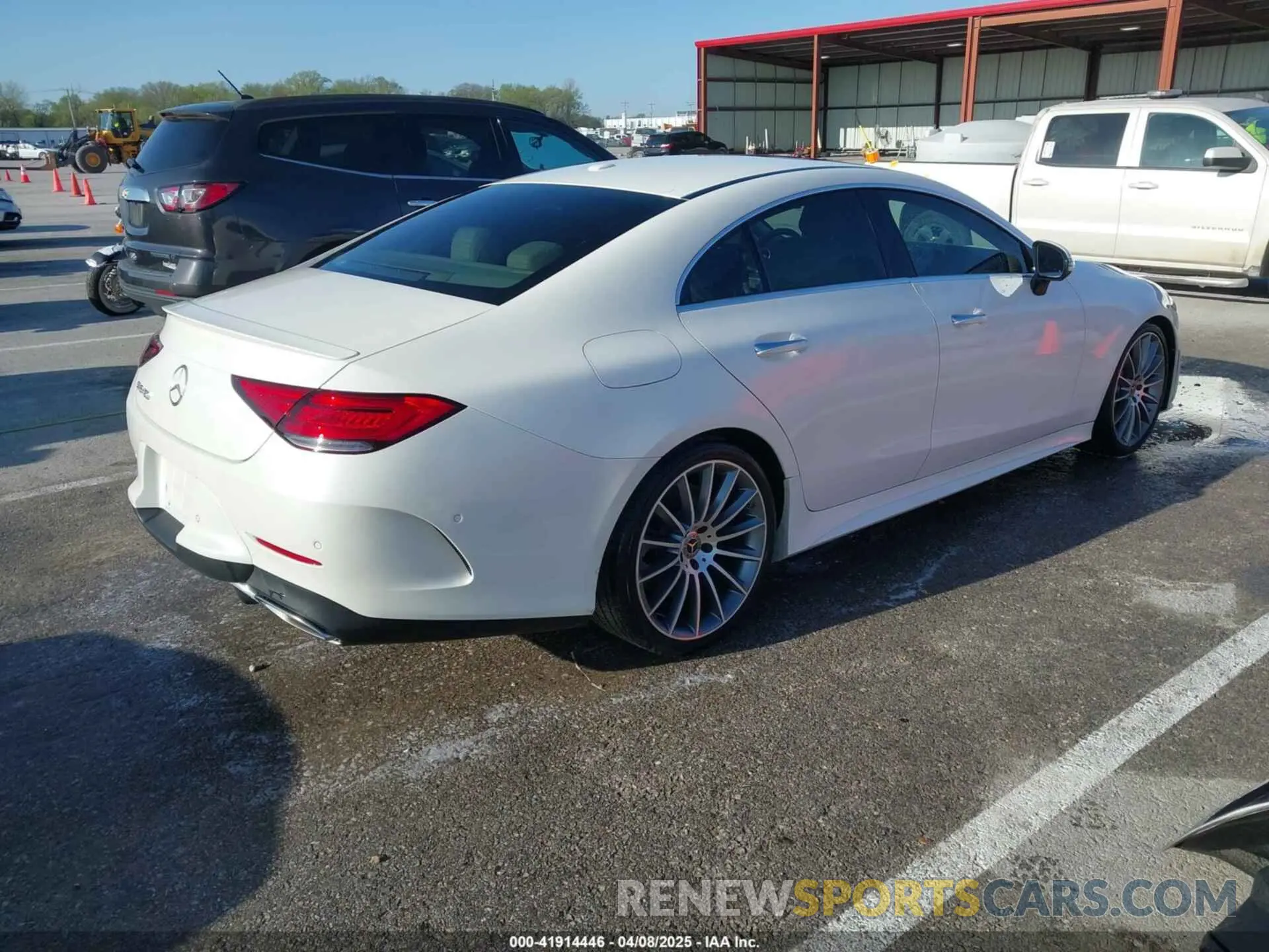 4 Photograph of a damaged car WDD2J5JB3KA008387 MERCEDES-BENZ CLS 450 2019