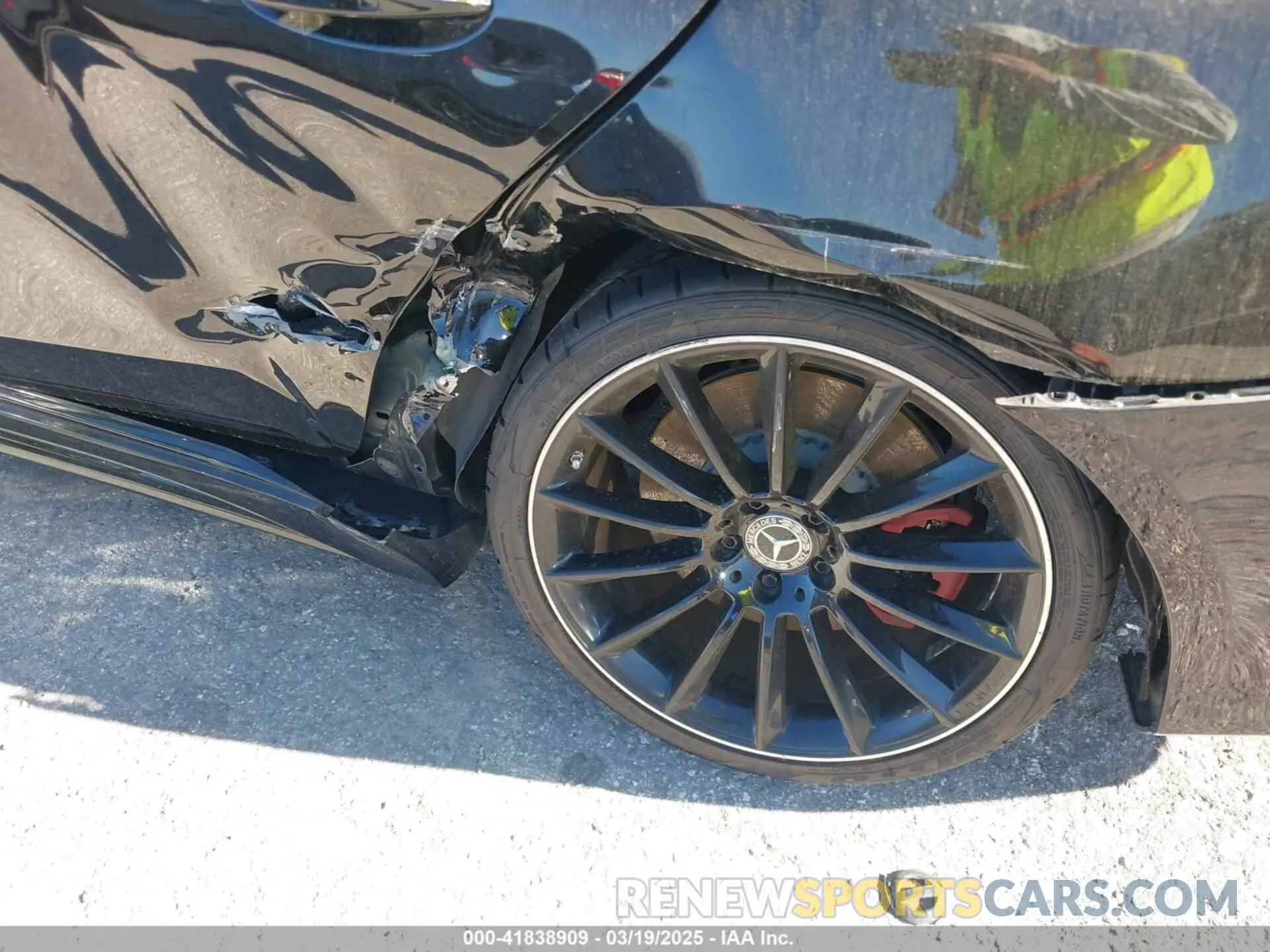 17 Photograph of a damaged car W1K2J5KB6LA073394 MERCEDES-BENZ CLS 450 2020