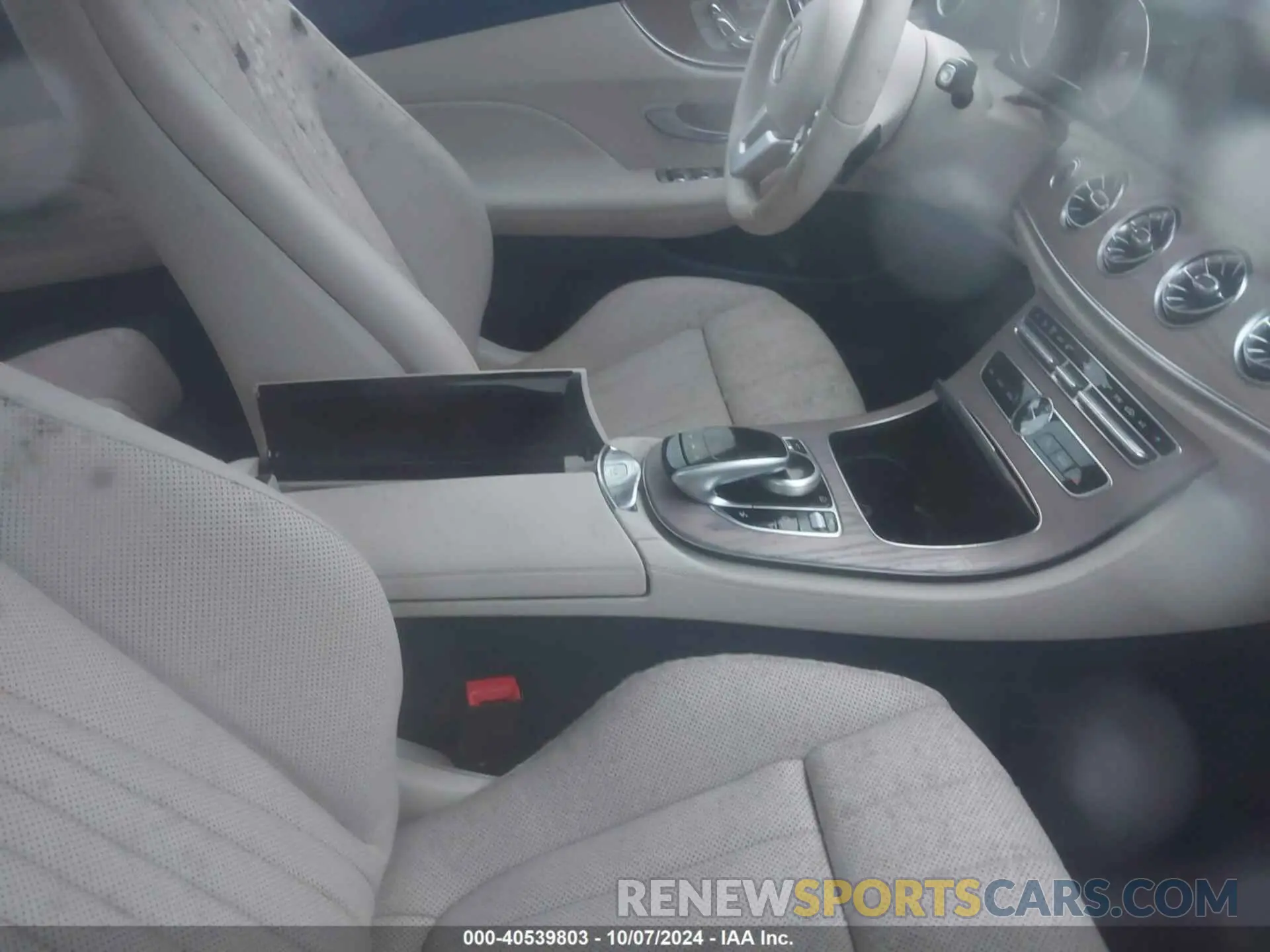 5 Photograph of a damaged car WDD1K6JB5KF081746 MERCEDES-BENZ E 2019