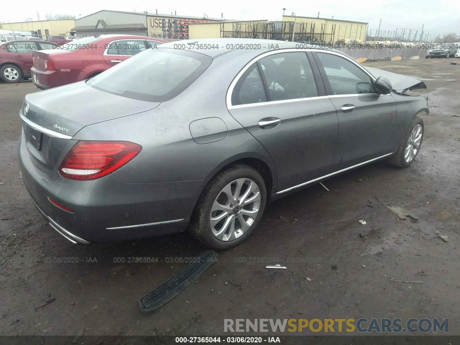 4 Photograph of a damaged car WDDZF4KB3KA502774 MERCEDES-BENZ E 2019
