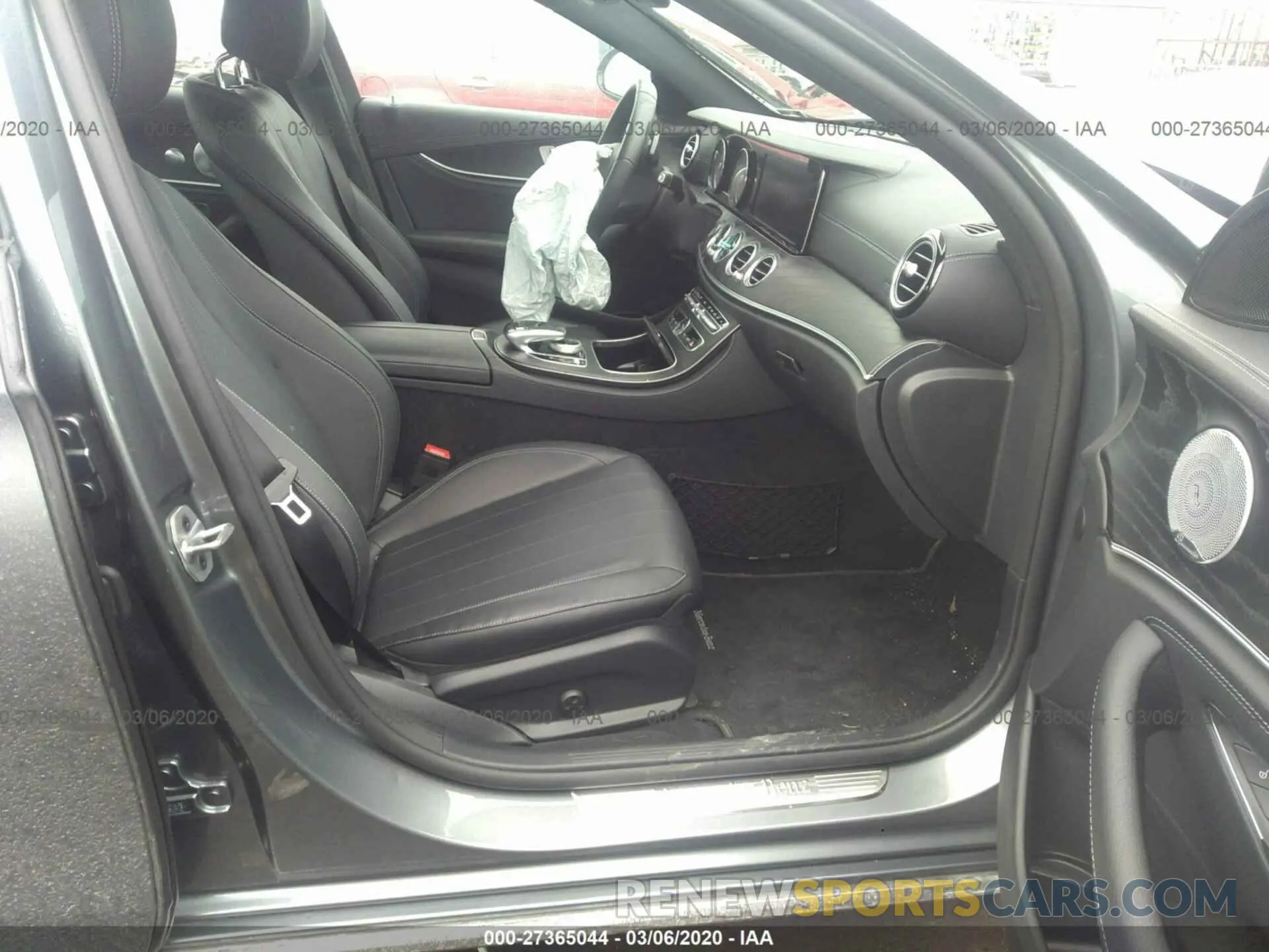 5 Photograph of a damaged car WDDZF4KB3KA502774 MERCEDES-BENZ E 2019