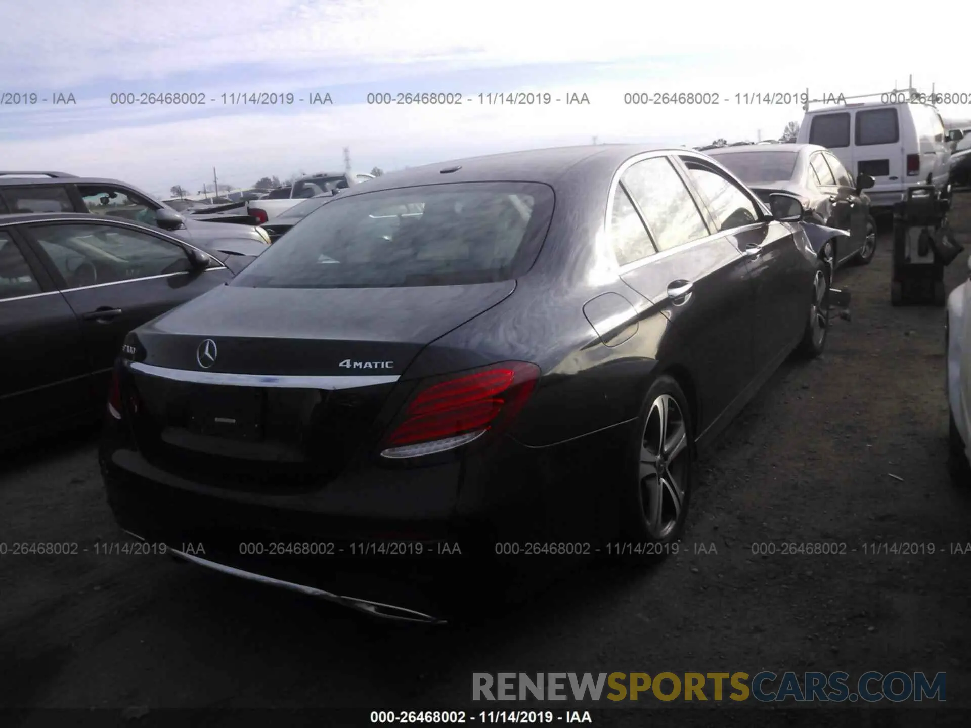 4 Photograph of a damaged car WDDZF4KB4KA628576 MERCEDES-BENZ E 2019