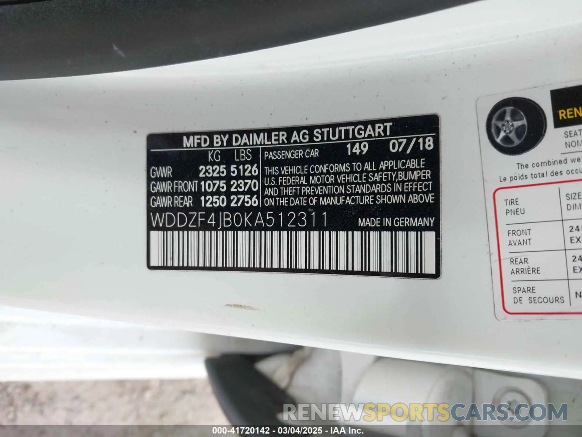 9 Photograph of a damaged car WDDZF4JB0KA512311 MERCEDES-BENZ E 300 2019