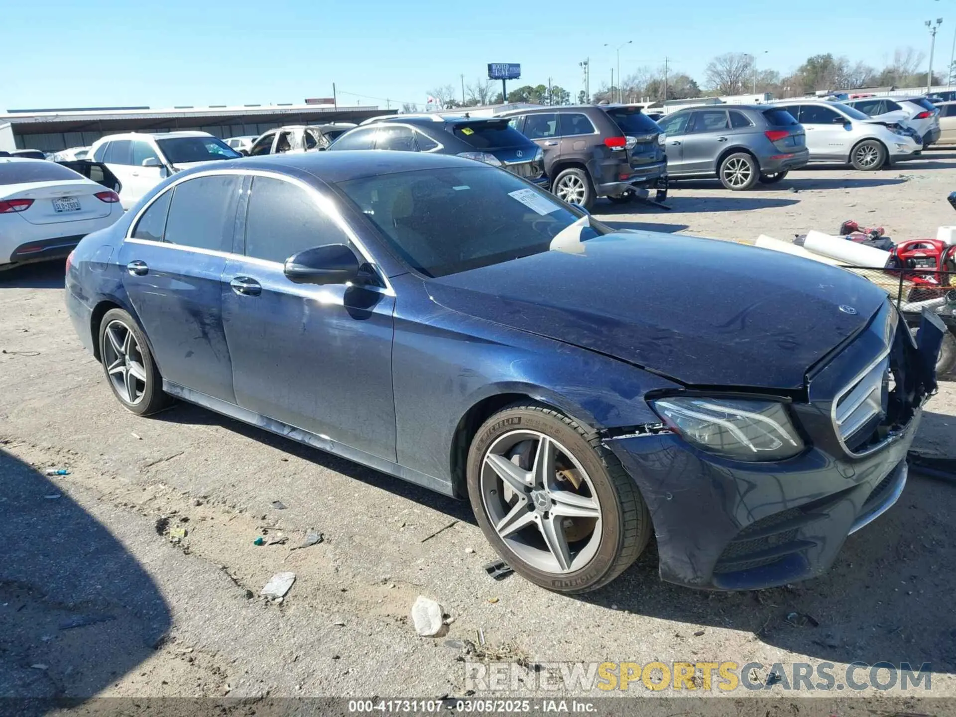 1 Фотография поврежденного автомобиля WDDZF4JB5KA523255 MERCEDES-BENZ E 300 2019