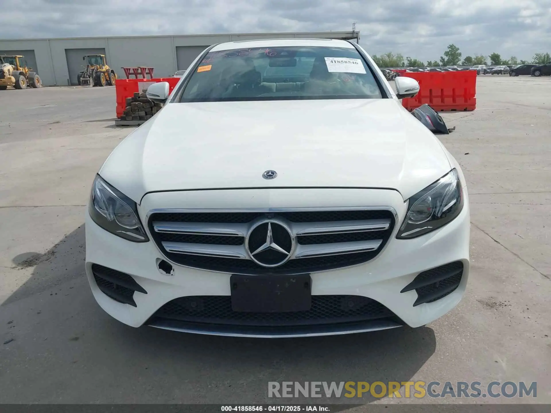 6 Photograph of a damaged car WDDZF4JB8KA619333 MERCEDES-BENZ E 300 2019