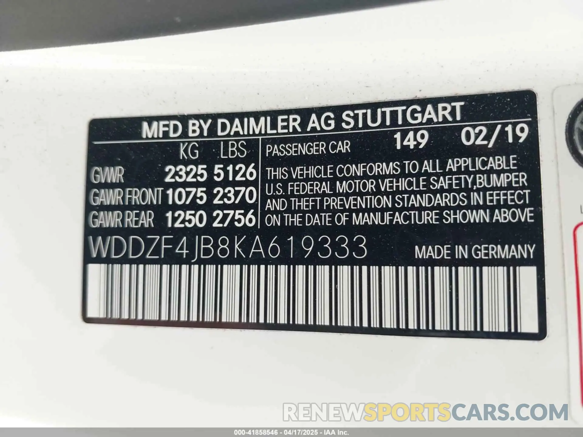 9 Photograph of a damaged car WDDZF4JB8KA619333 MERCEDES-BENZ E 300 2019