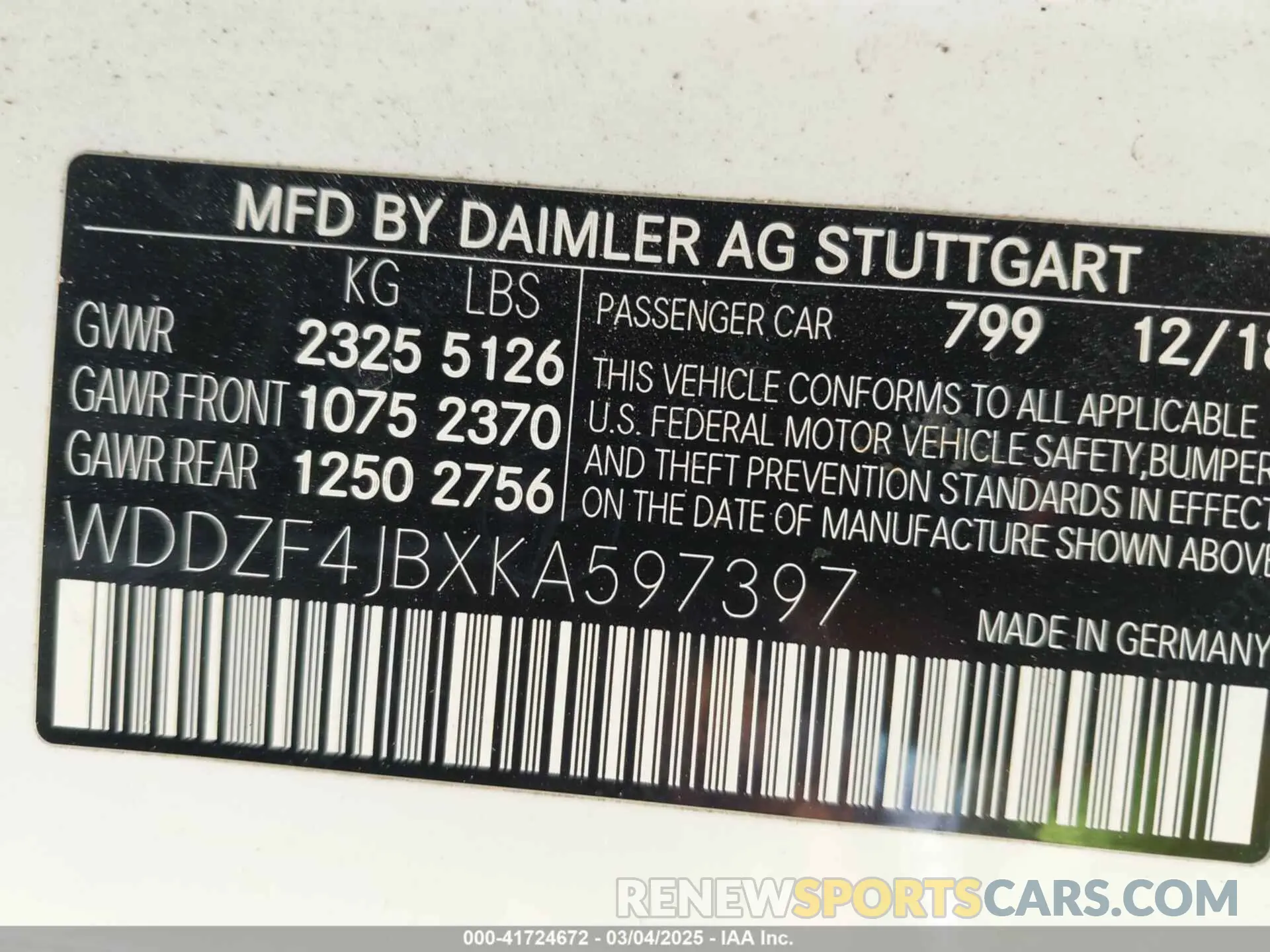 9 Photograph of a damaged car WDDZF4JBXKA597397 MERCEDES-BENZ E 300 2019