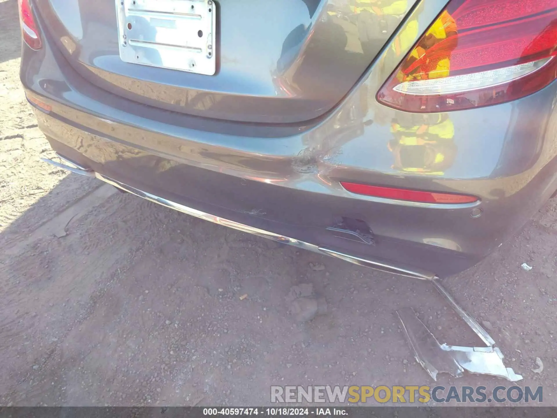 17 Фотография поврежденного автомобиля WDDZF4KB0KA512713 MERCEDES-BENZ E 300 2019