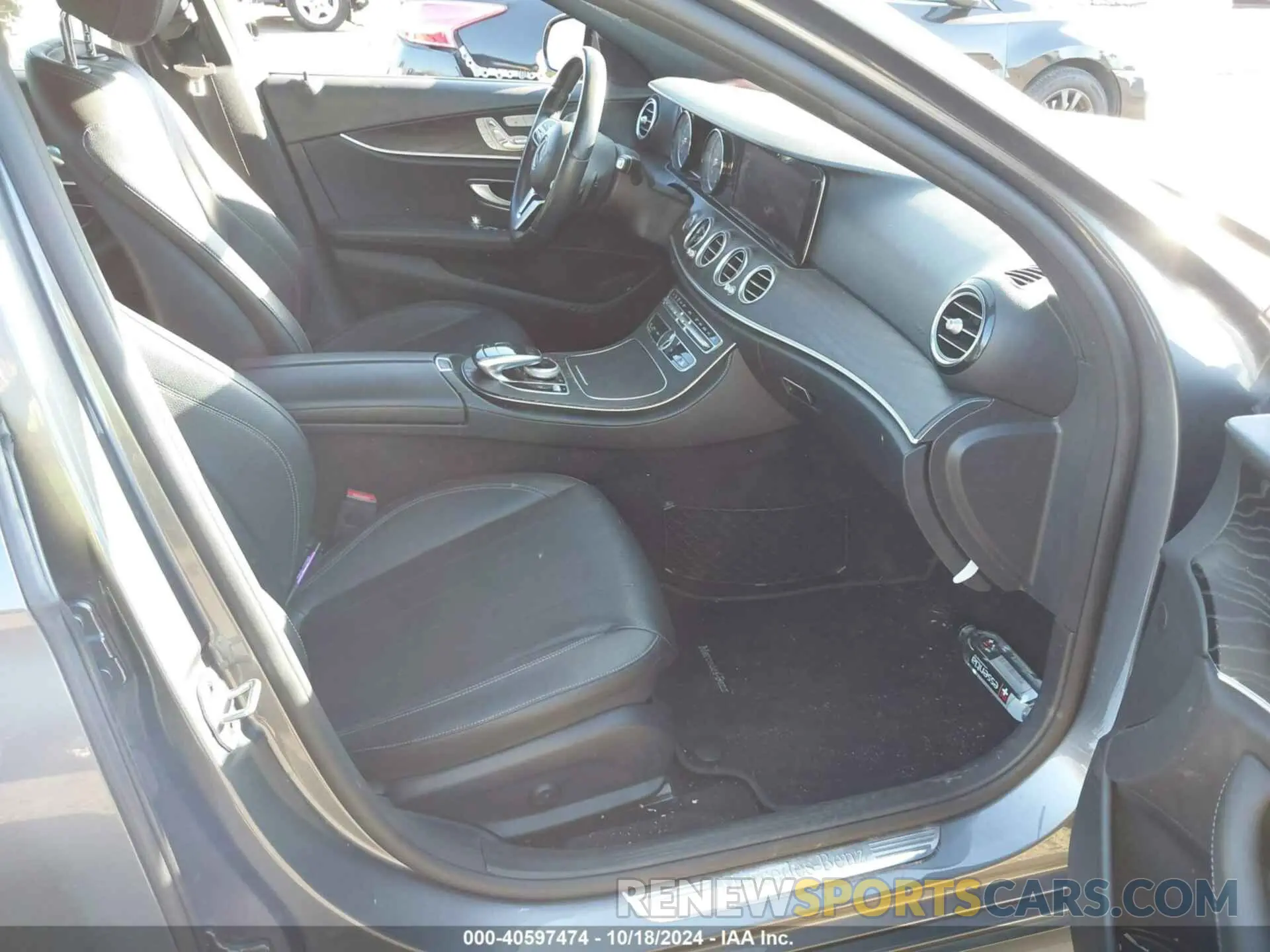 5 Фотография поврежденного автомобиля WDDZF4KB0KA512713 MERCEDES-BENZ E 300 2019