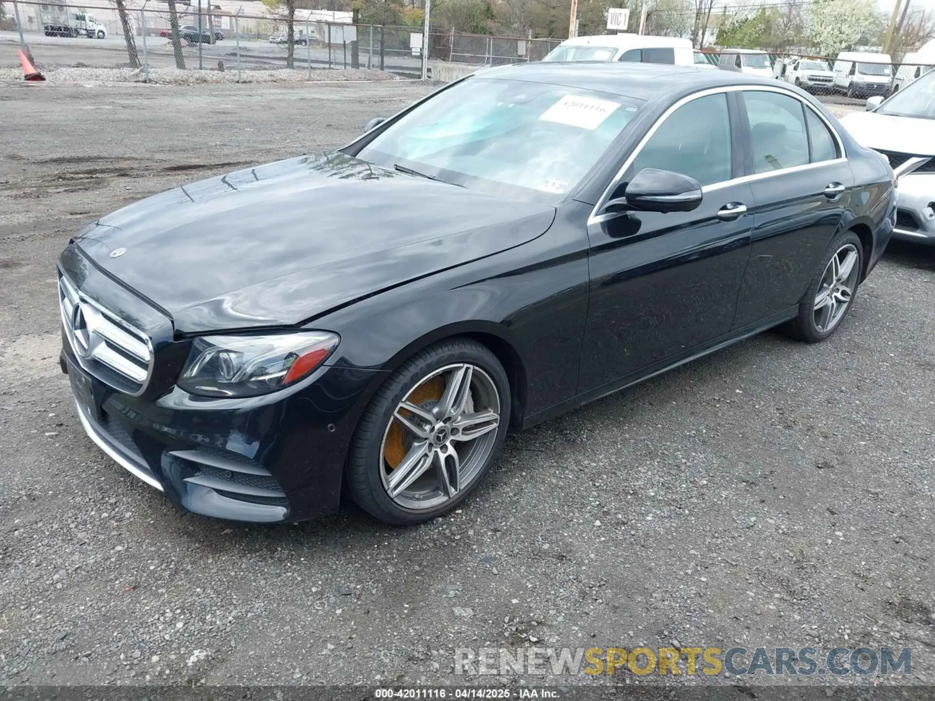 2 Photograph of a damaged car WDDZF4KB0KA545145 MERCEDES-BENZ E 300 2019