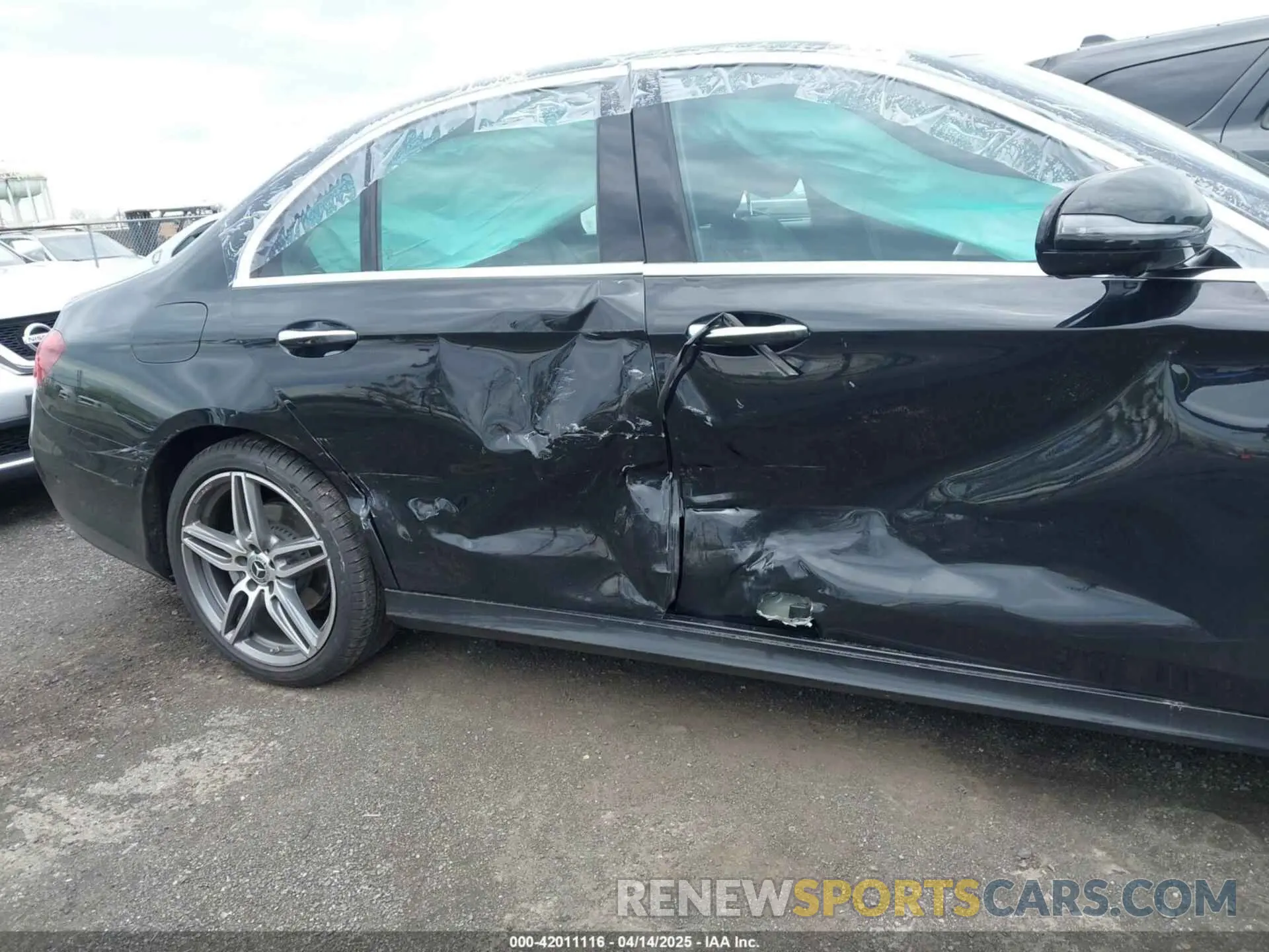 6 Photograph of a damaged car WDDZF4KB0KA545145 MERCEDES-BENZ E 300 2019