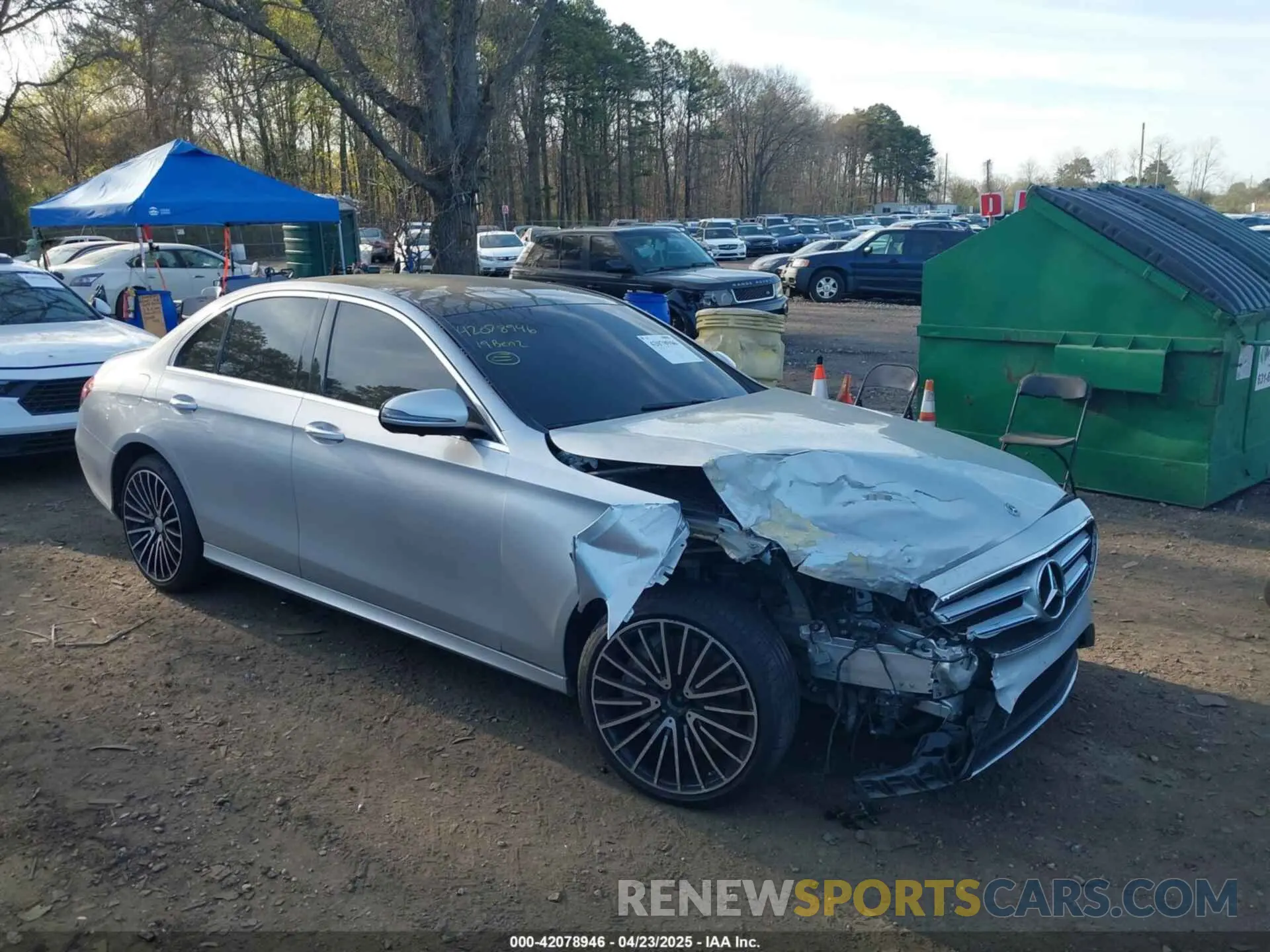 12 Photograph of a damaged car WDDZF4KB0KA588433 MERCEDES-BENZ E 300 2019