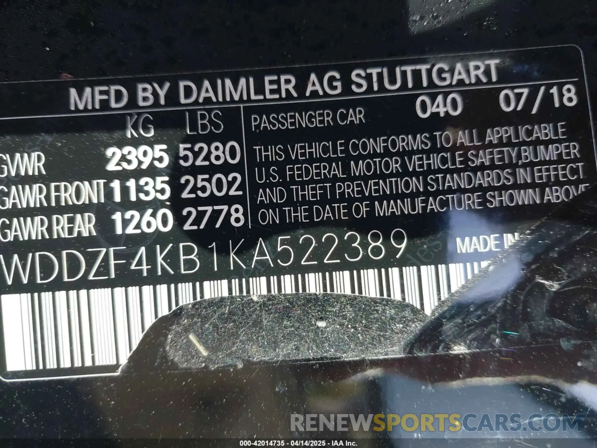 9 Photograph of a damaged car WDDZF4KB1KA522389 MERCEDES-BENZ E 300 2019