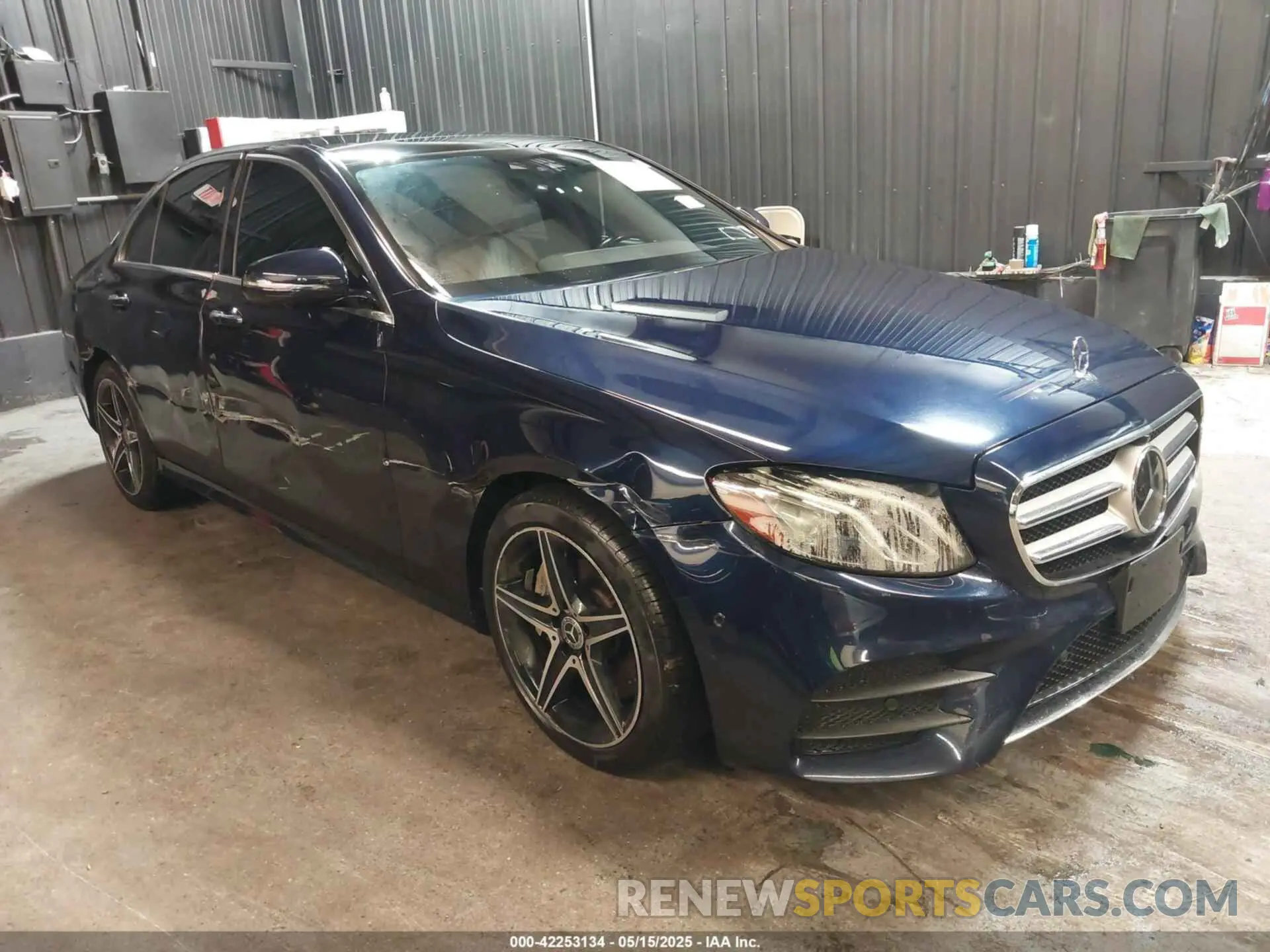 1 Photograph of a damaged car WDDZF4KB5KA563057 MERCEDES-BENZ E 300 2019