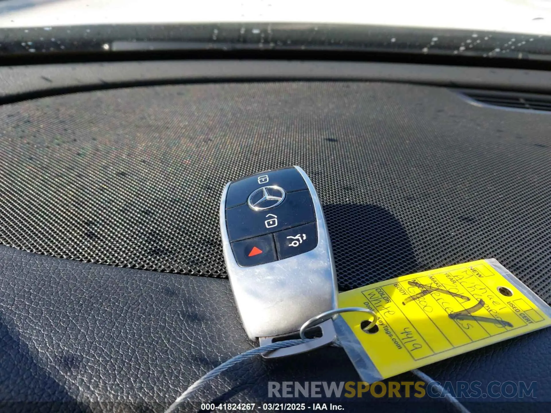 11 Photograph of a damaged car WDDZF4KB7KA544039 MERCEDES-BENZ E 300 2019