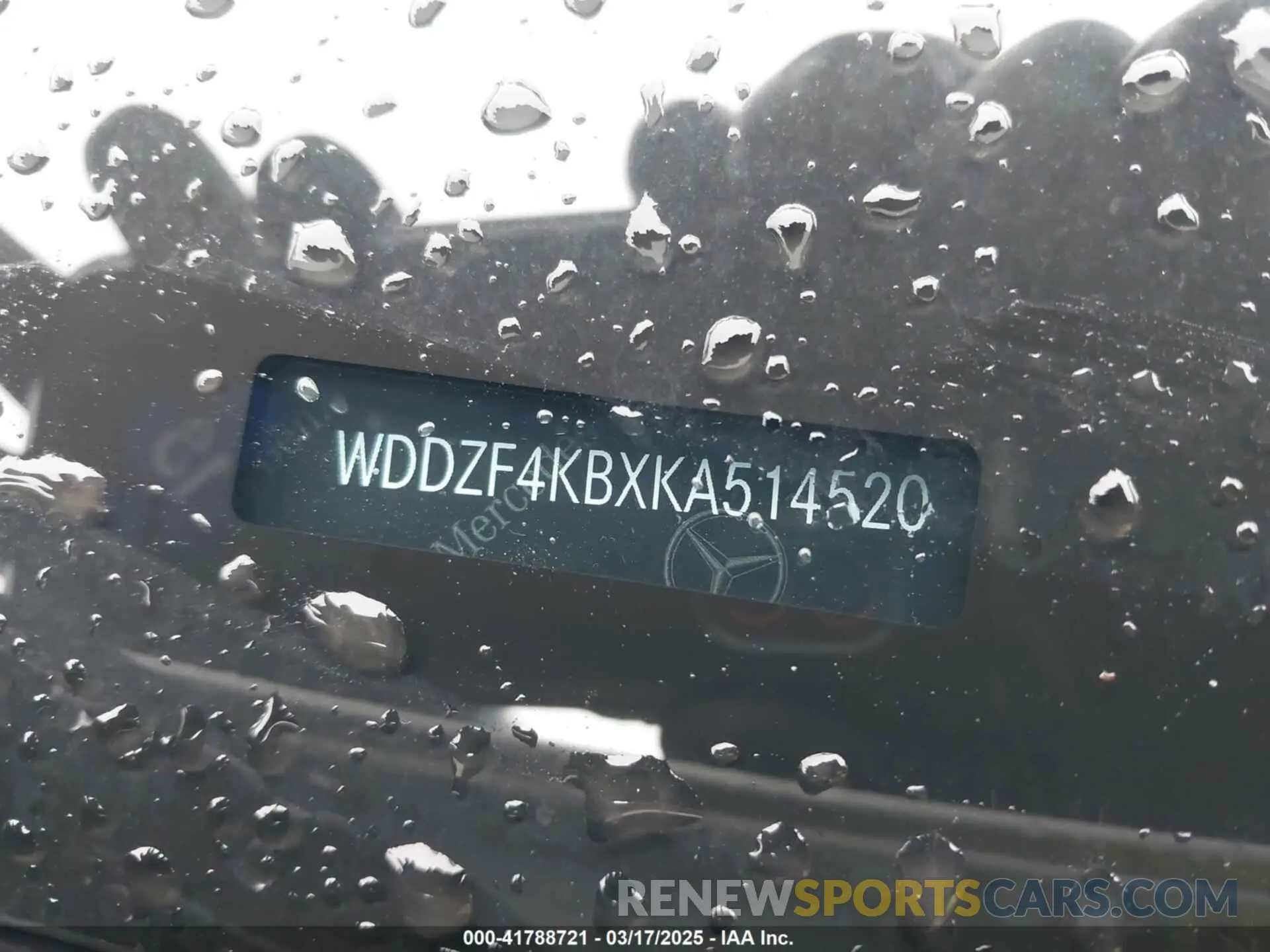 17 Фотография поврежденного автомобиля WDDZF4KBXKA514520 MERCEDES-BENZ E 300 2019