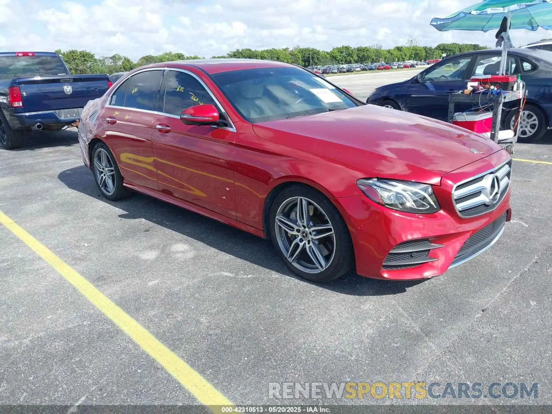 1 Фотография поврежденного автомобиля WDDZF8DB1LA747787 MERCEDES-BENZ E 350 2020