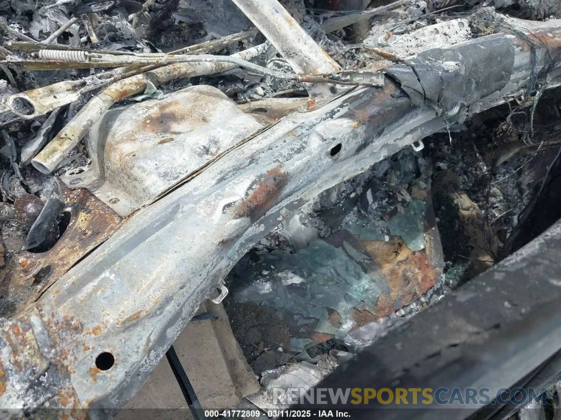 7 Photograph of a damaged car WDDZF8DB5LA753009 MERCEDES-BENZ E 350 2020