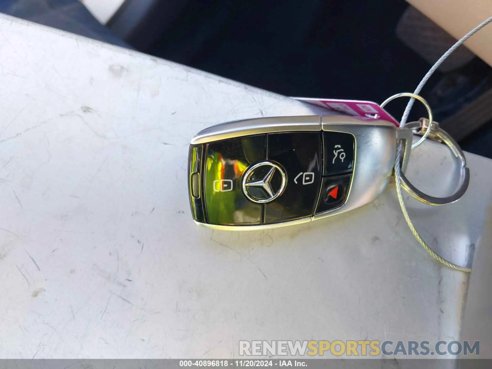 11 Photograph of a damaged car WDDZF8DB6LA735070 MERCEDES-BENZ E 350 2020