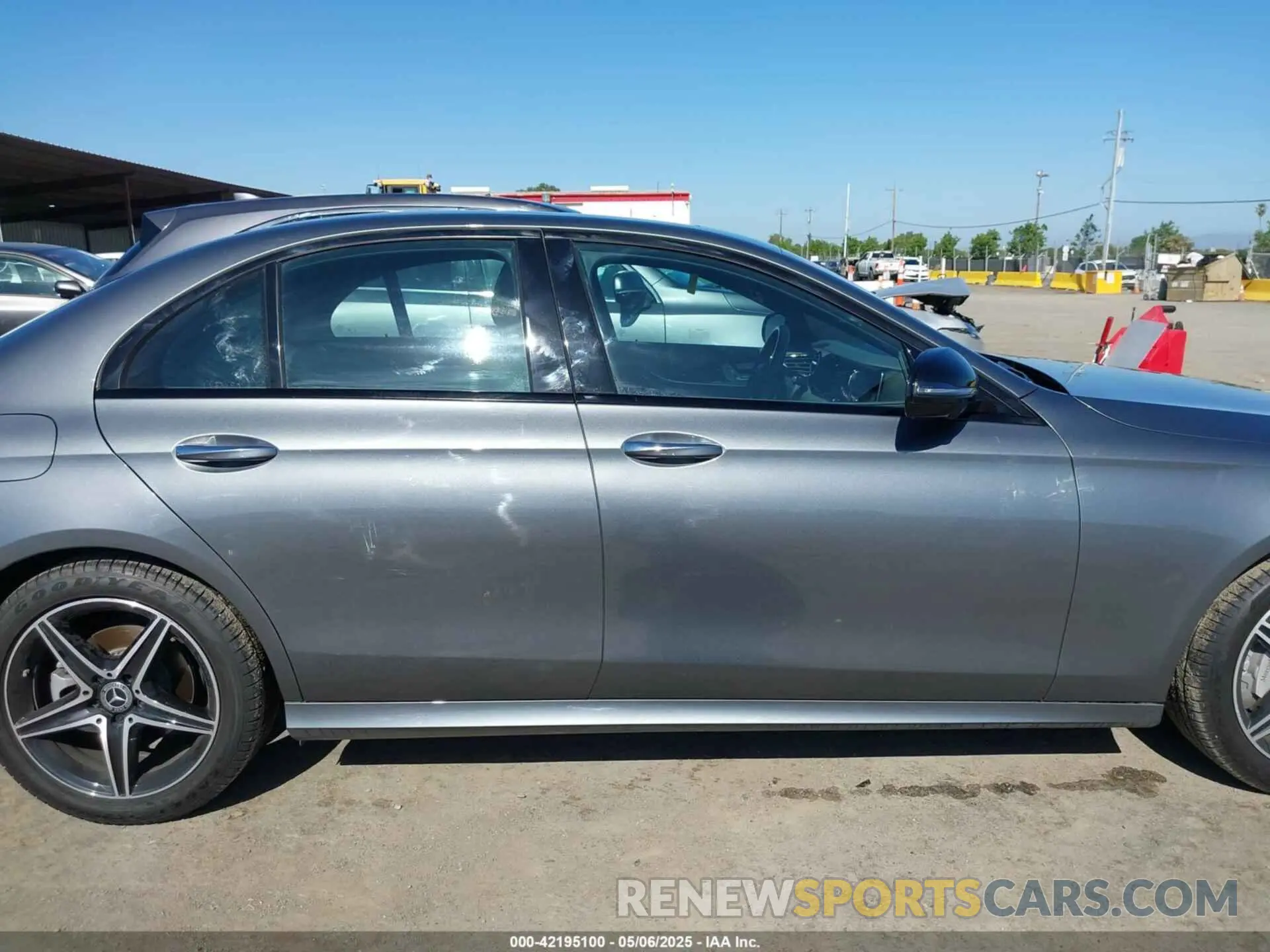 13 Фотография поврежденного автомобиля WDDZF8DB6LA753035 MERCEDES-BENZ E 350 2020
