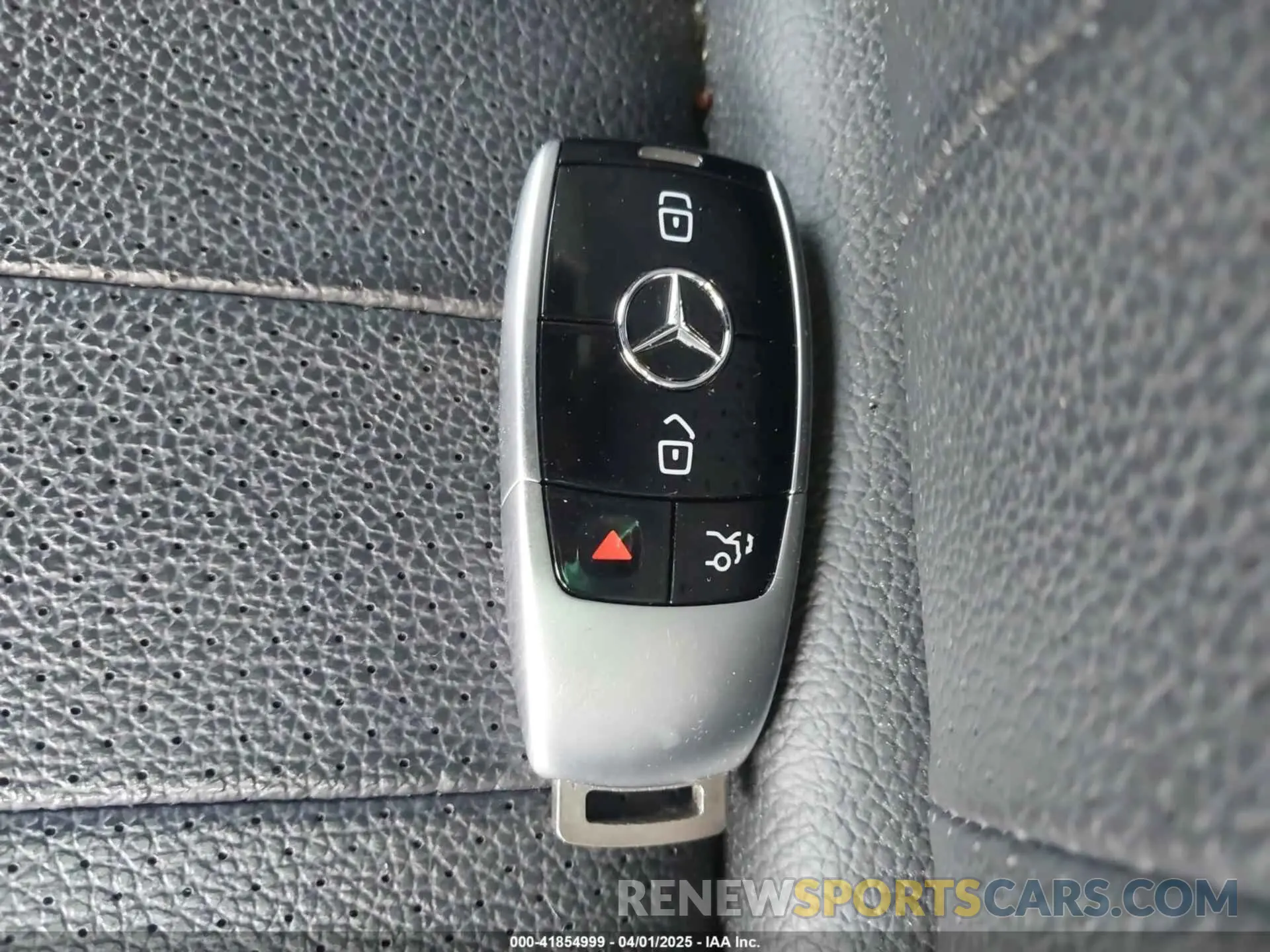 11 Фотография поврежденного автомобиля WDDZF8EB2LA713761 MERCEDES-BENZ E 350 2020