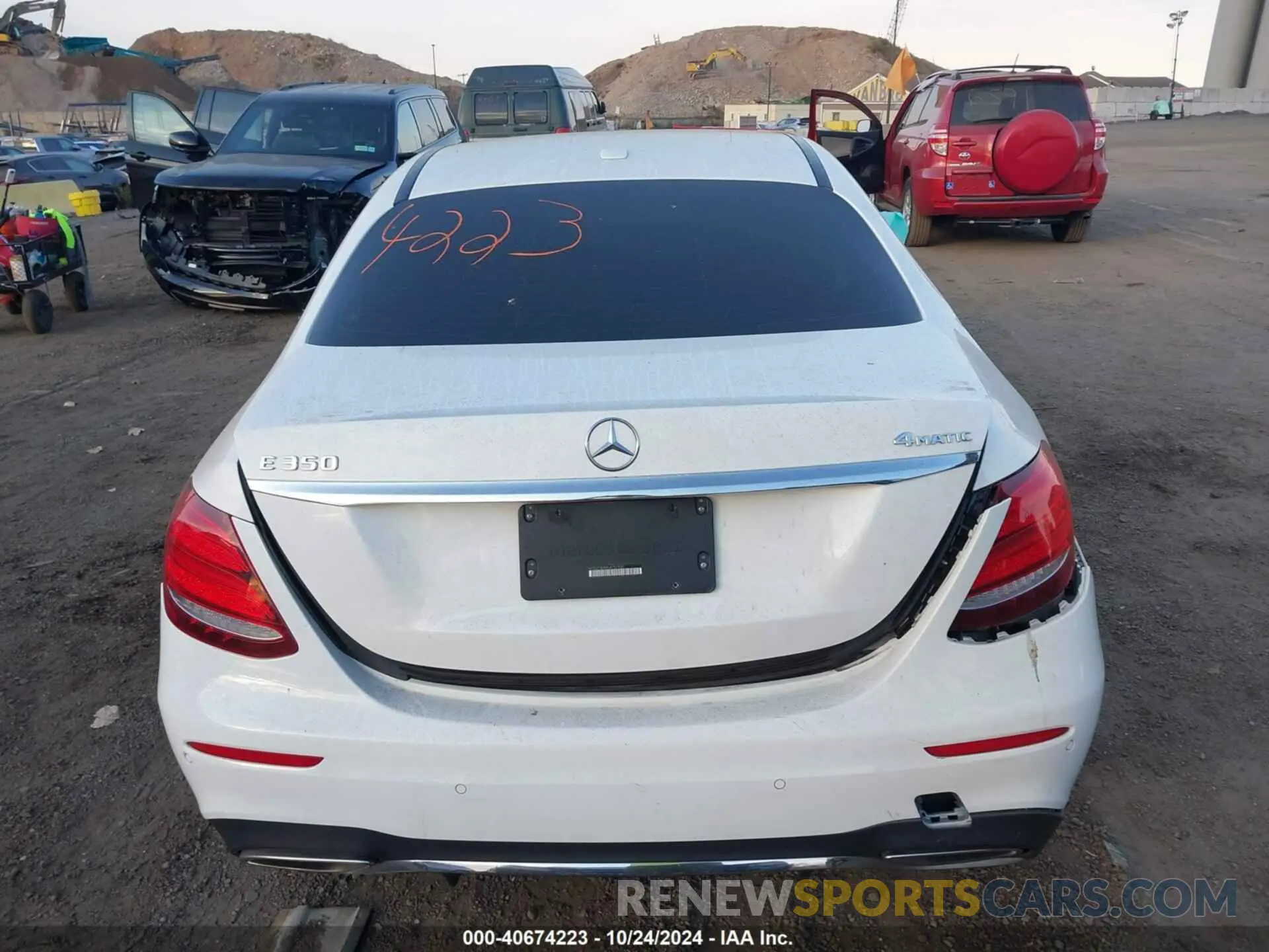 17 Photograph of a damaged car WDDZF8EB9LA757935 MERCEDES-BENZ E 350 2020