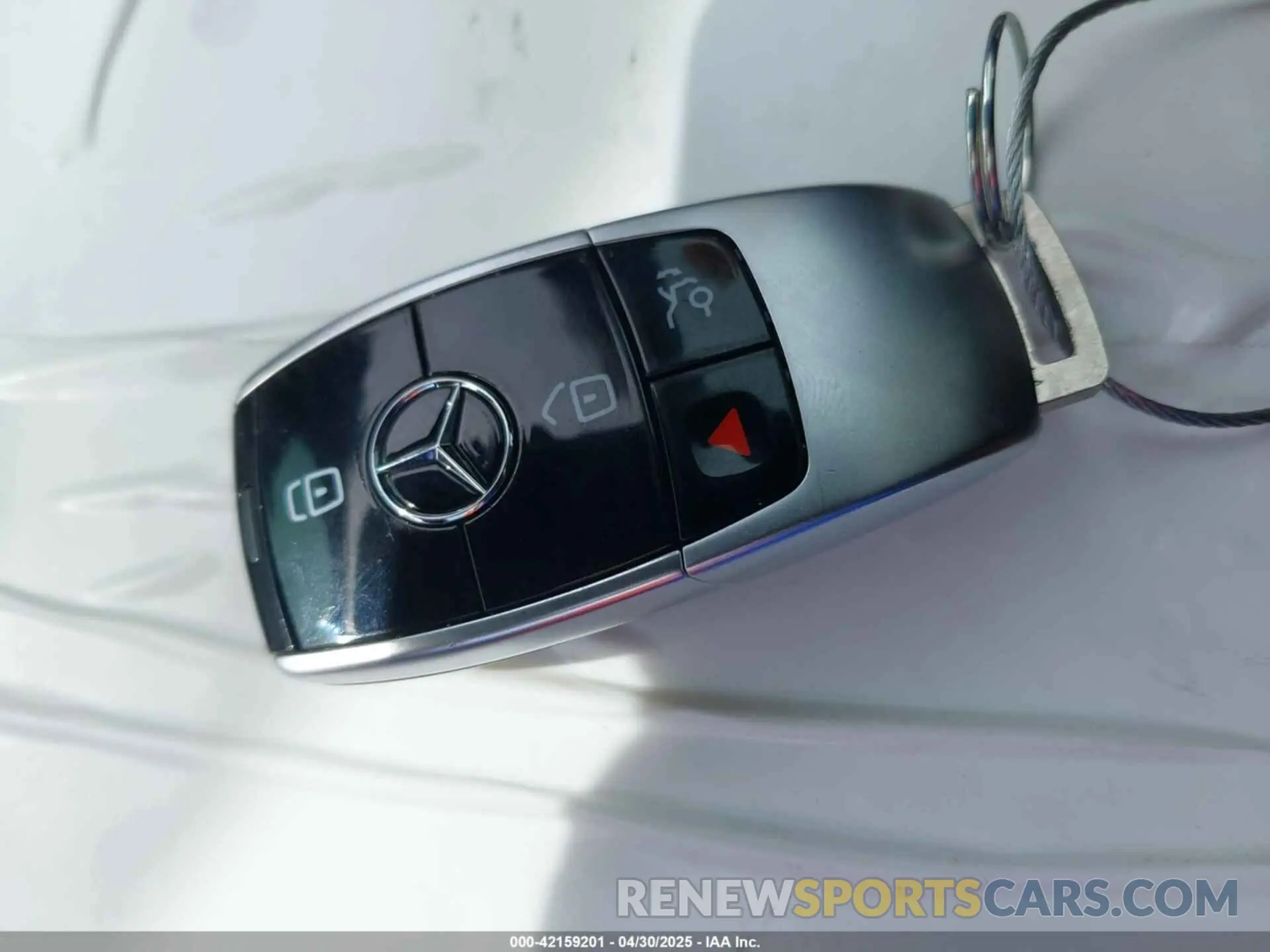 11 Photograph of a damaged car W1KZF8DB0MA874452 MERCEDES-BENZ E 350 2021