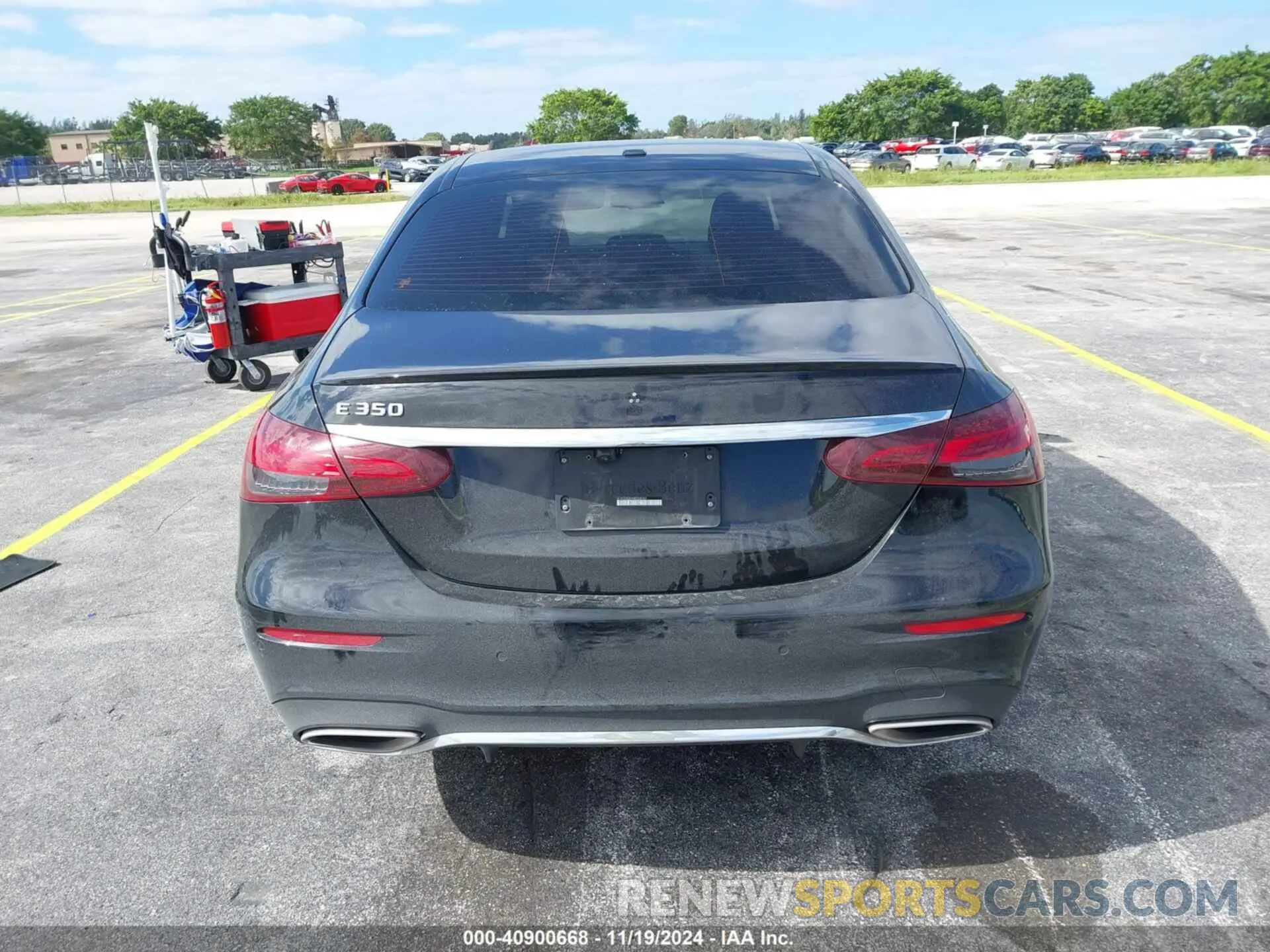 15 Photograph of a damaged car W1KZF8DB6NB058969 MERCEDES-BENZ E 350 2022