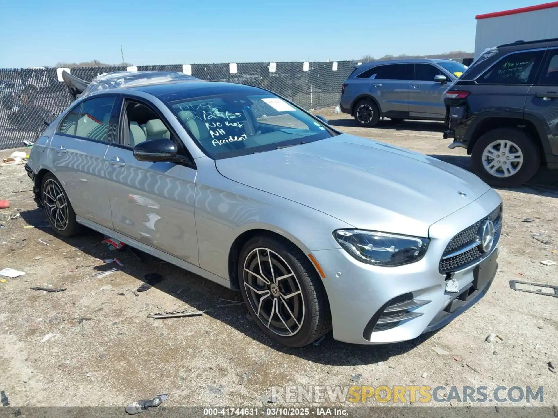 1 Photograph of a damaged car W1KZF8DB0PB162327 MERCEDES-BENZ E 350 2023