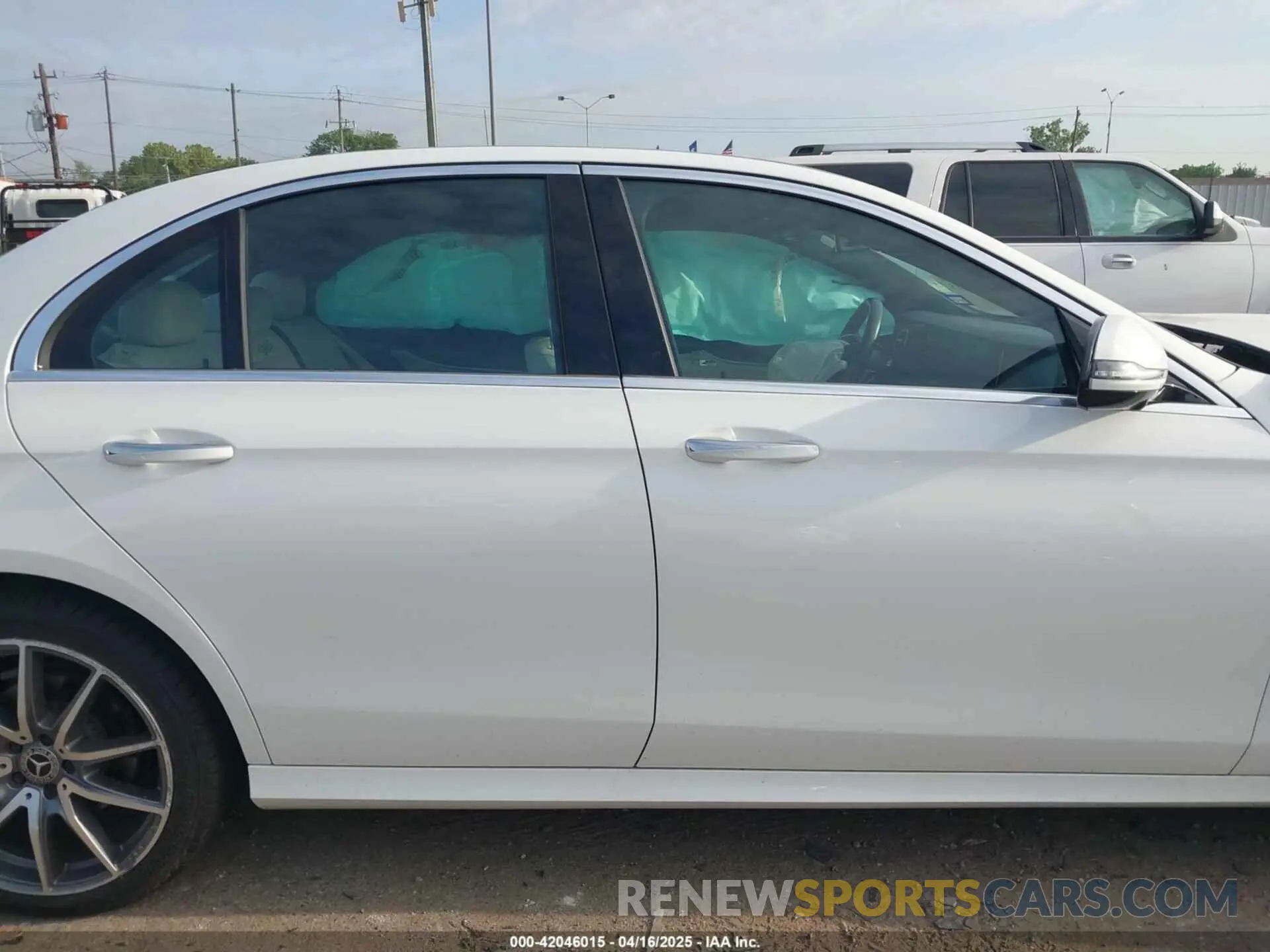 13 Фотография поврежденного автомобиля W1KZF8DBXPB173819 MERCEDES-BENZ E 350 2023