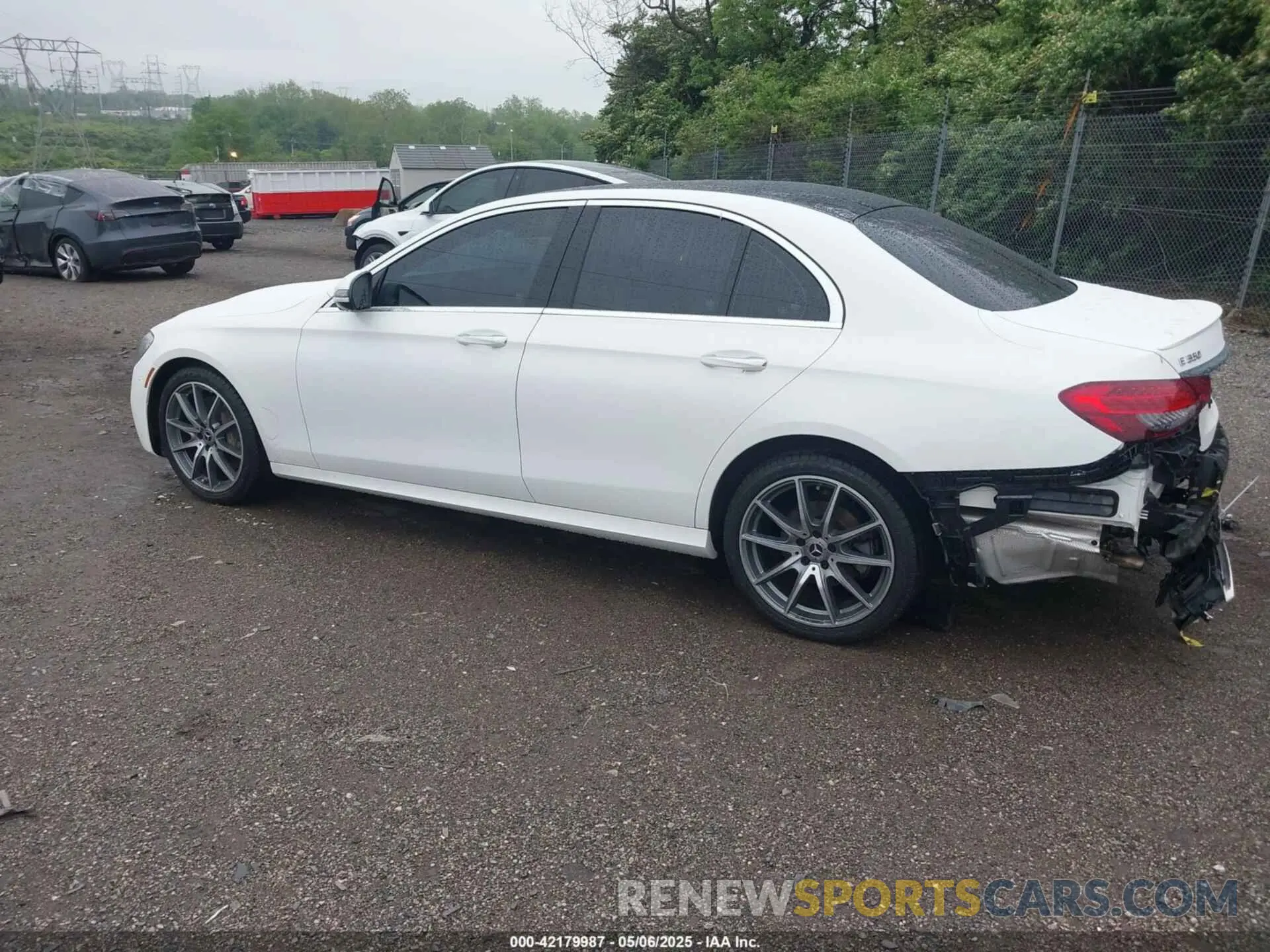 3 Photograph of a damaged car W1KZF8EB6PB119187 MERCEDES-BENZ E 350 2023