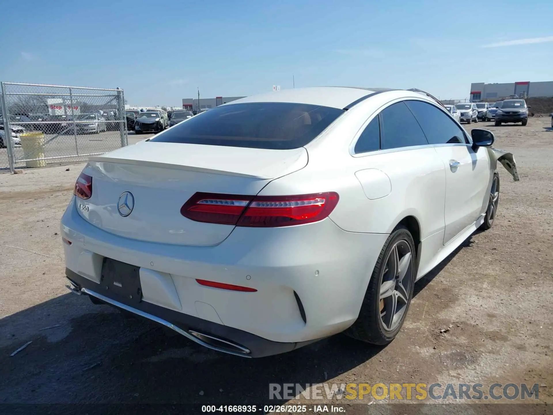 4 Photograph of a damaged car WDD1J6HB6KF079366 MERCEDES-BENZ E 450 2019