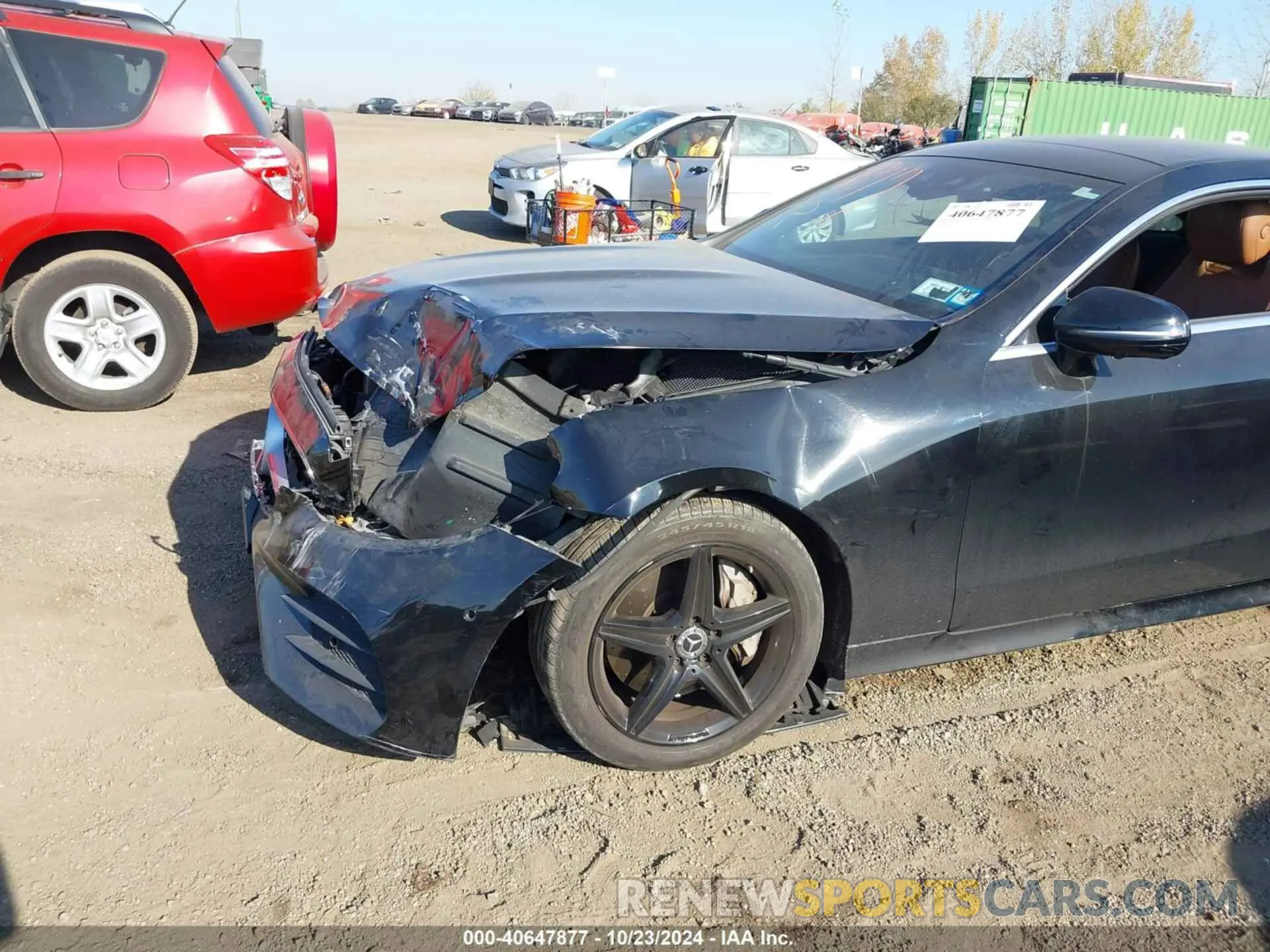 17 Photograph of a damaged car WDD1J6JB4KF085807 MERCEDES-BENZ E 450 2019