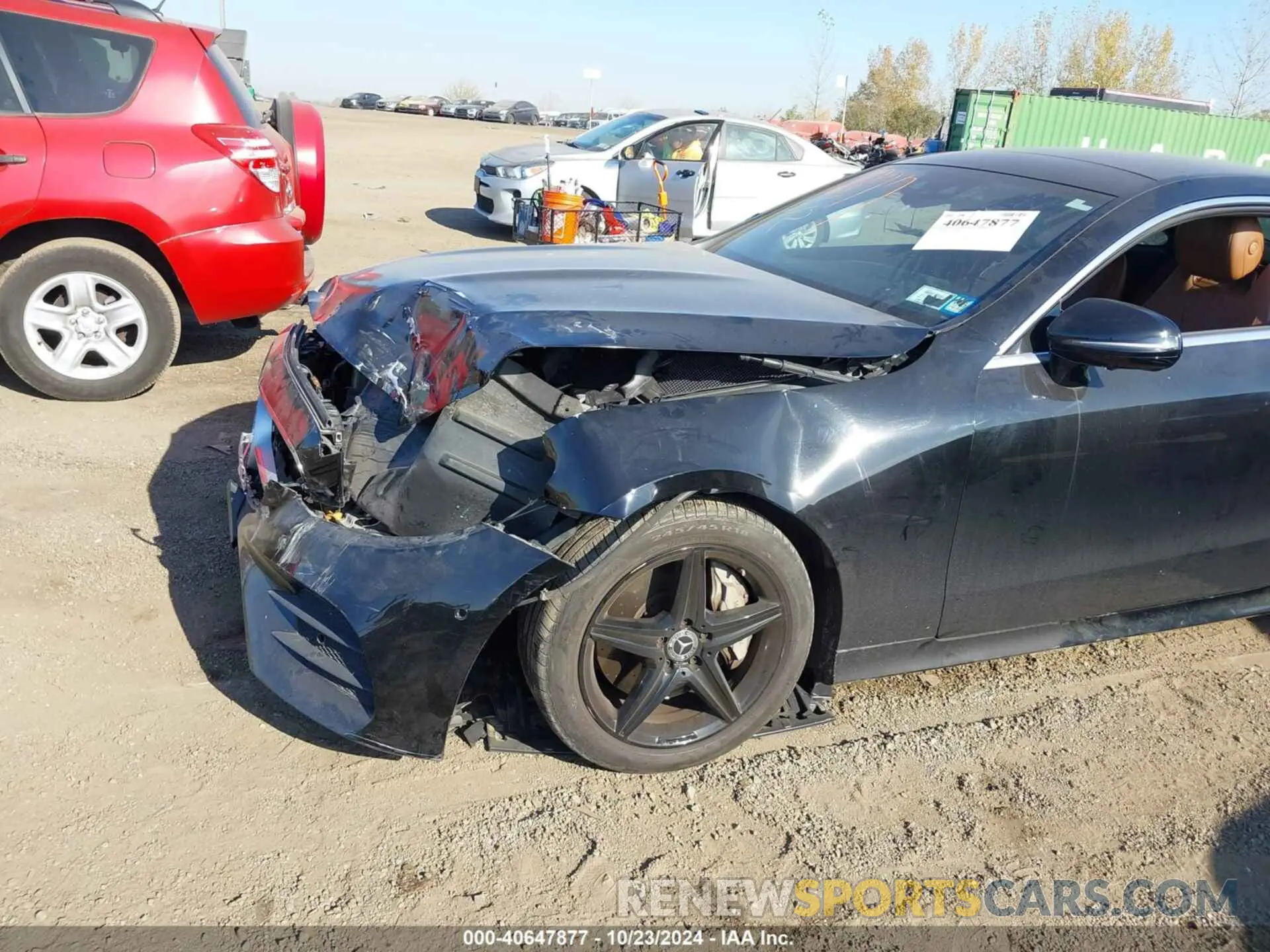 18 Photograph of a damaged car WDD1J6JB4KF085807 MERCEDES-BENZ E 450 2019