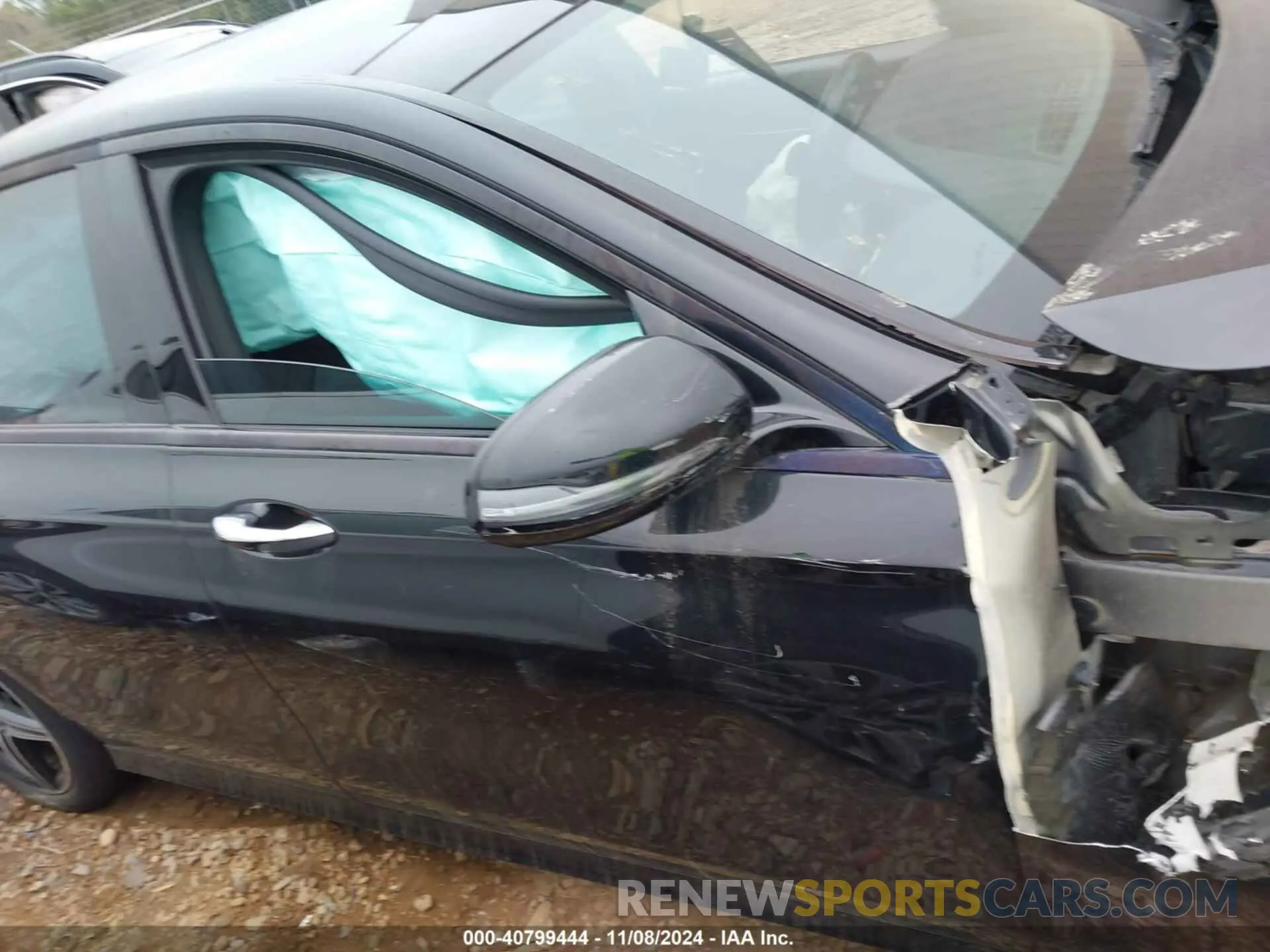 13 Photograph of a damaged car WDDZF6JB2KA579102 MERCEDES-BENZ E 450 2019
